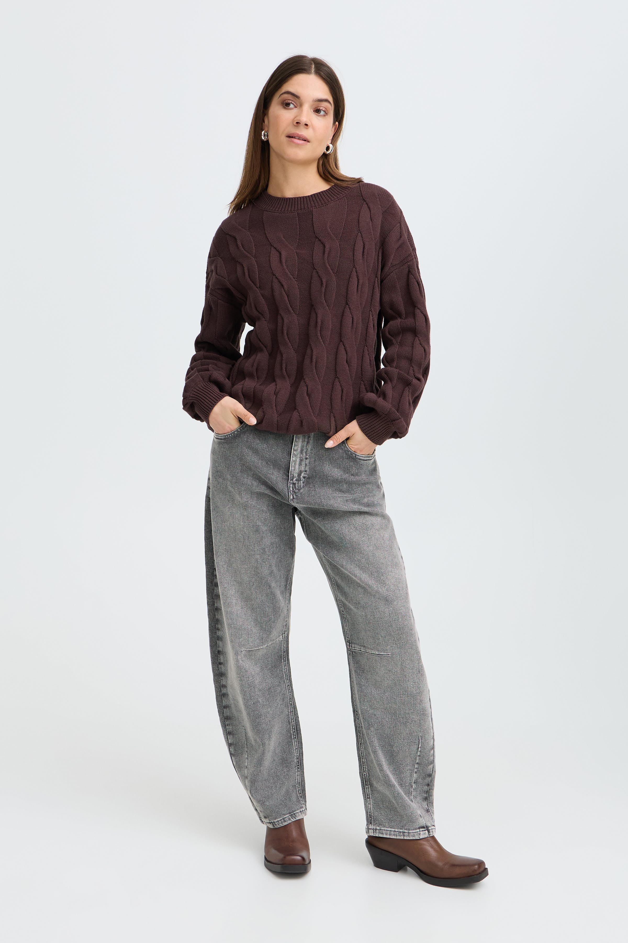 PZANNI HW JEANS BARREL LEG LOOKBOOK FRONT 50210210-200006