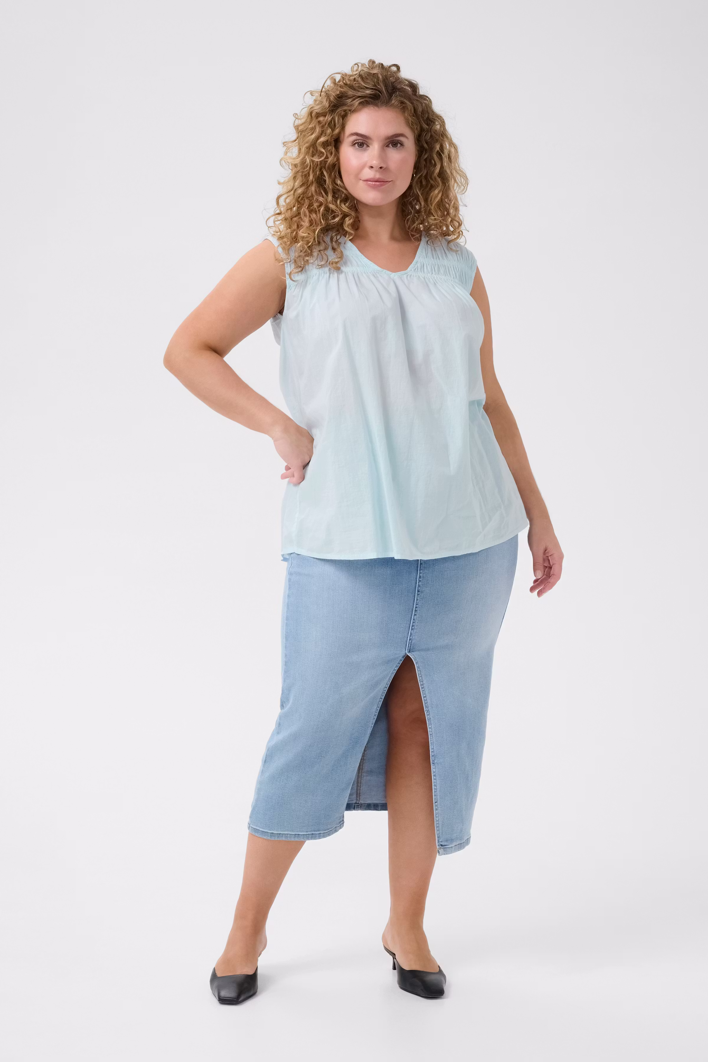 KCthia Blouse LOOKBOOK FRONT 10583213-144005