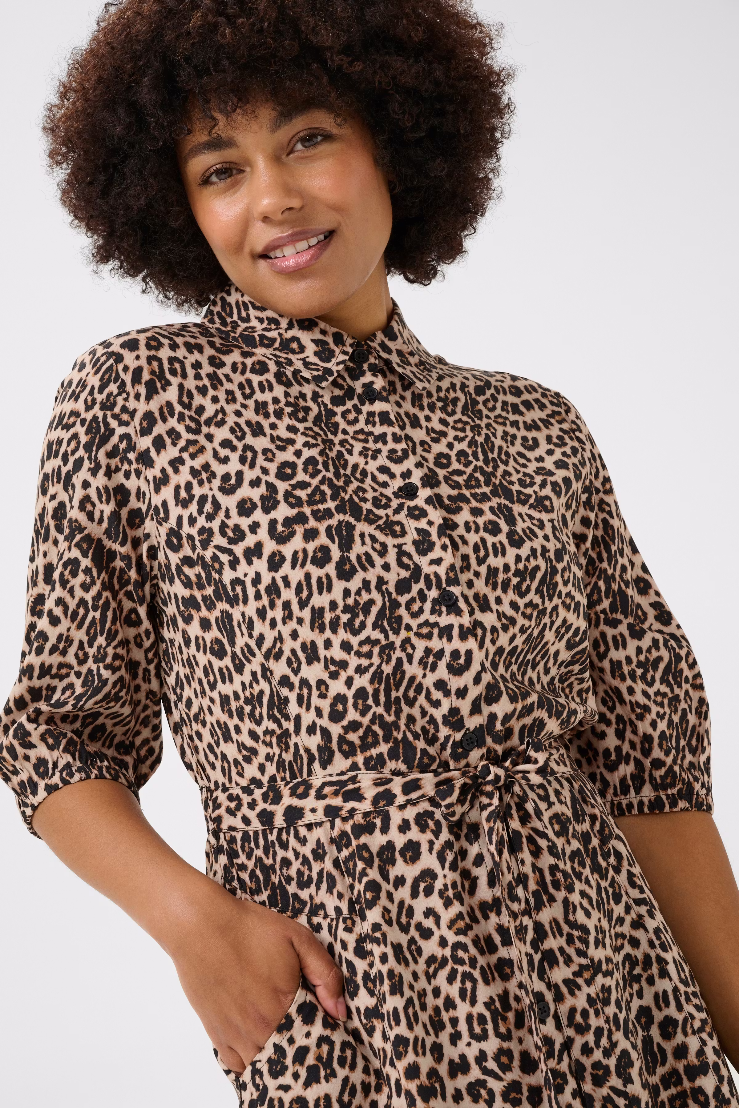 CRTiah Kjole LOOKBOOK DETAIL 10611340-103779