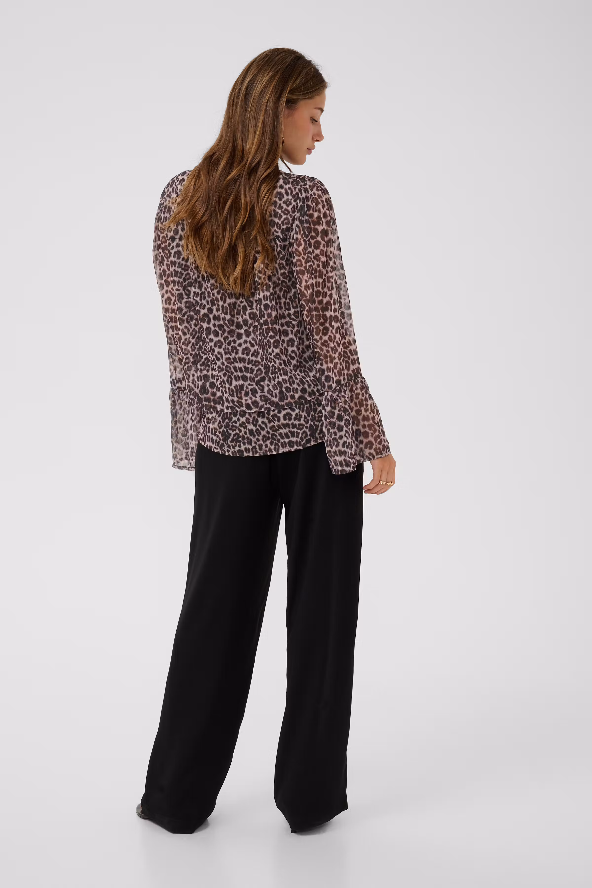 CRYuna Blouse LOOKBOOK BACK 10615855-107306