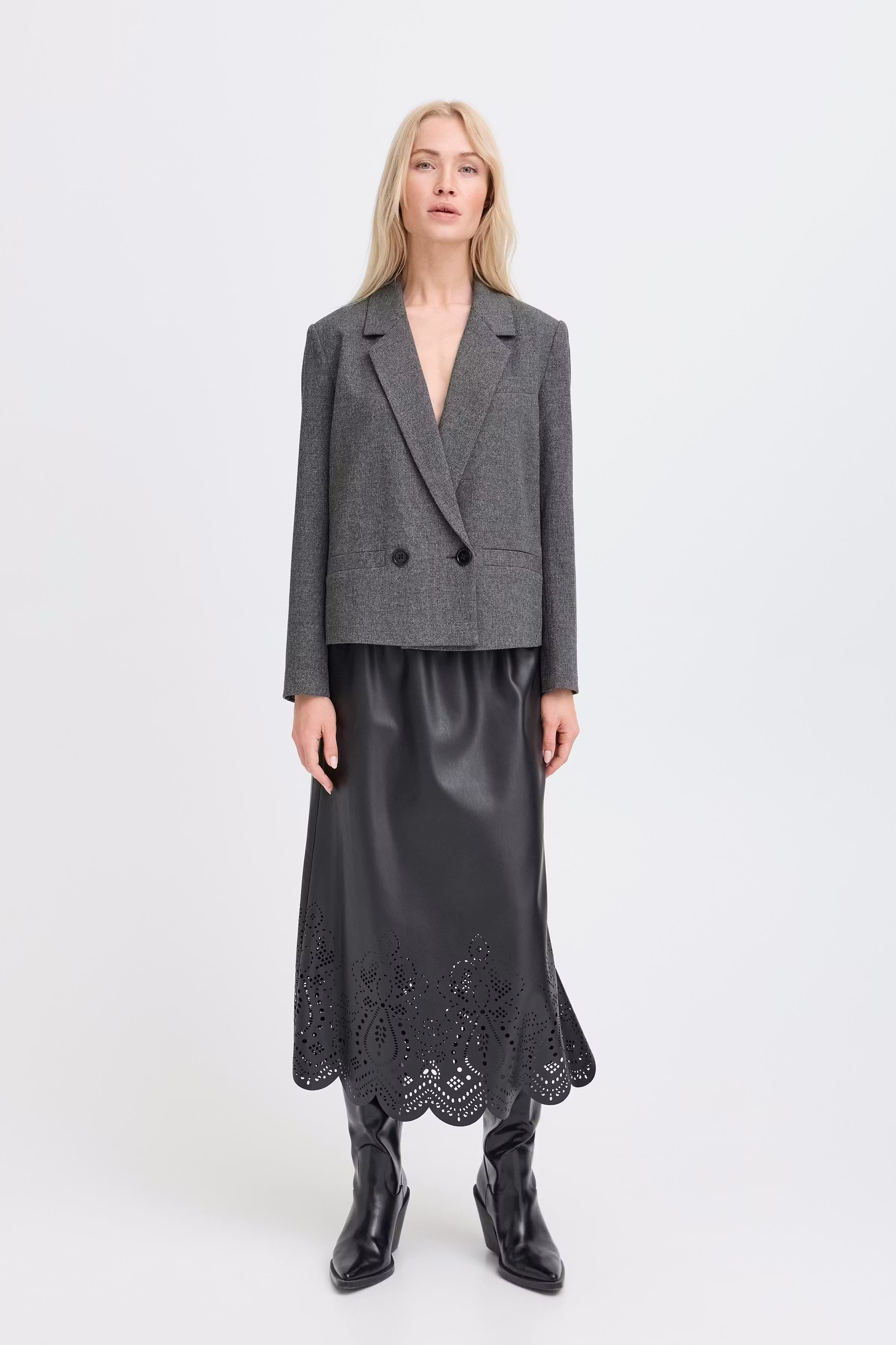 BYETONA Blazer LOOKBOOK FRONT 20818153-200455