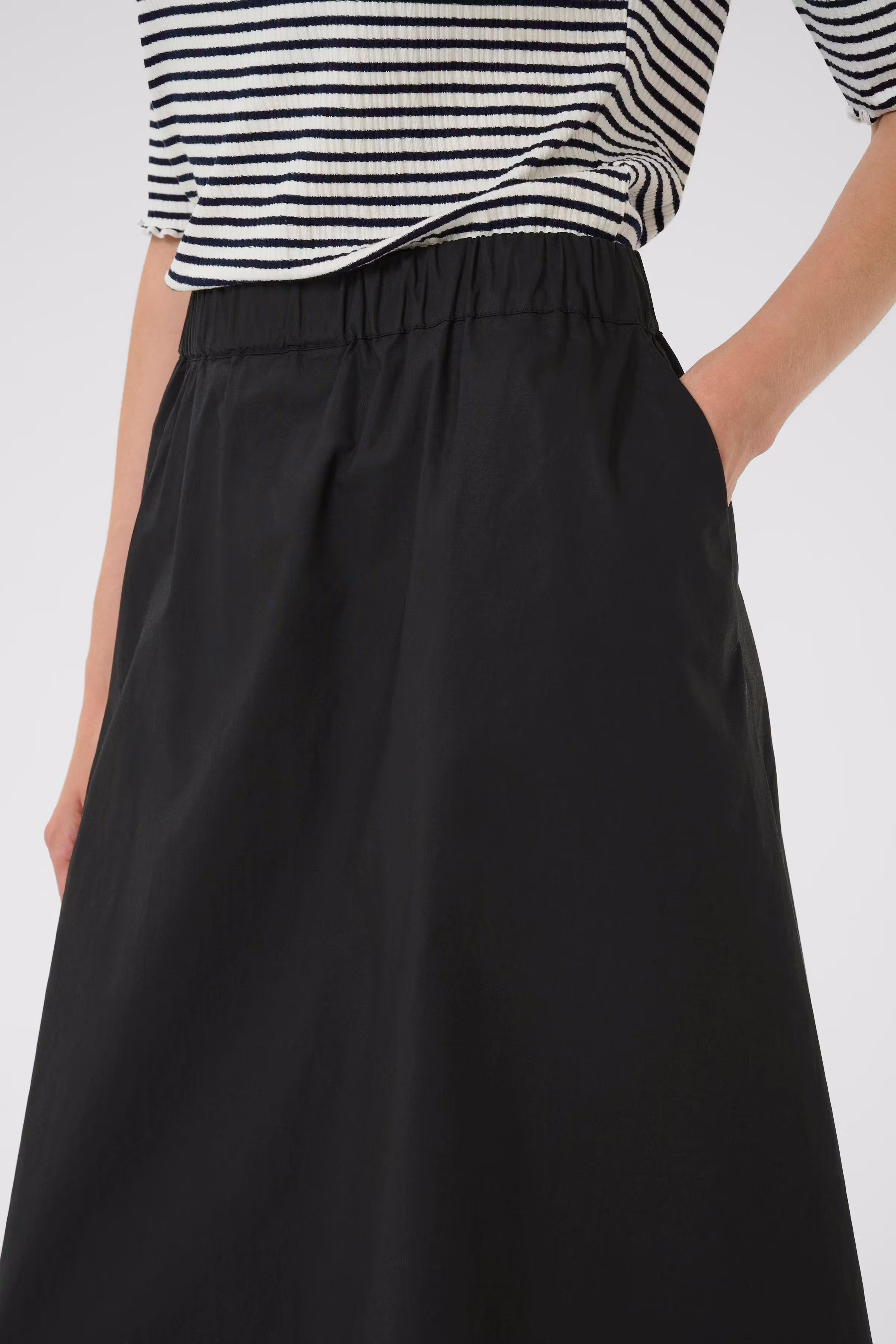 KBCamille Skirt LOOKBOOK DETAIL 10105849-194008