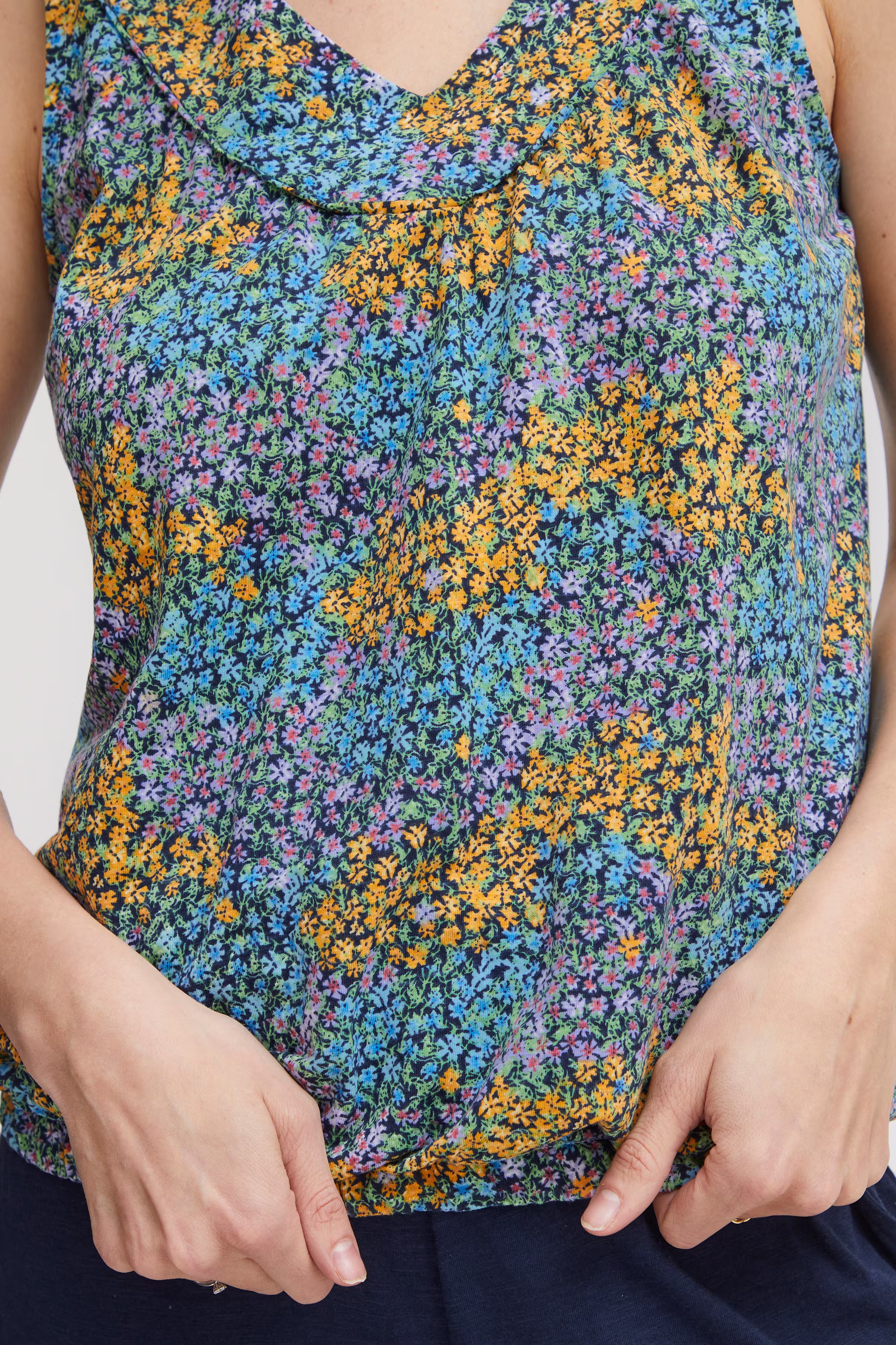 FRSANSA Top LOOKBOOK DETAIL 20612220-202065