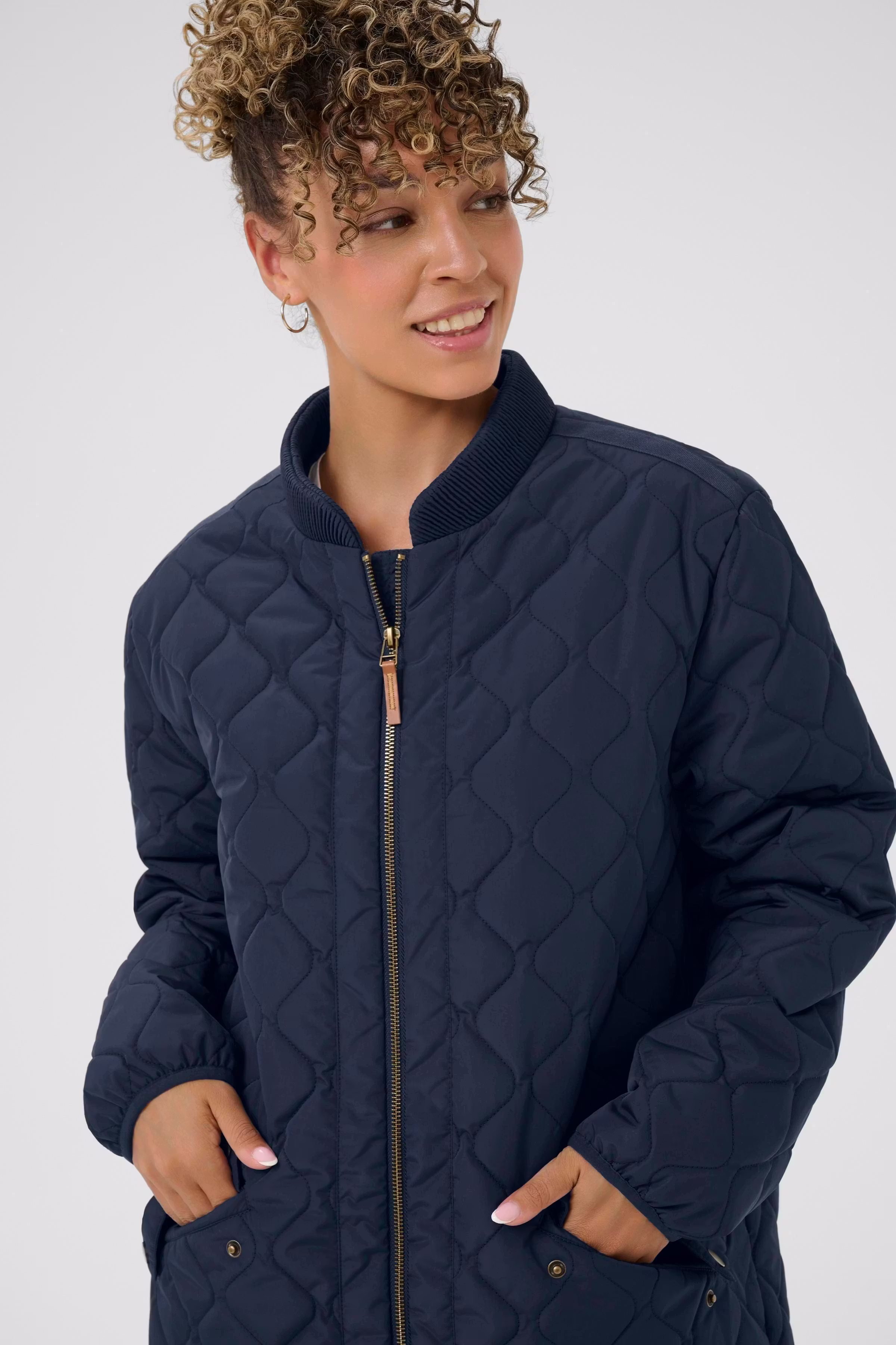 ArwenCR Jacke LOOKBOOK DETAIL 10606580-193923