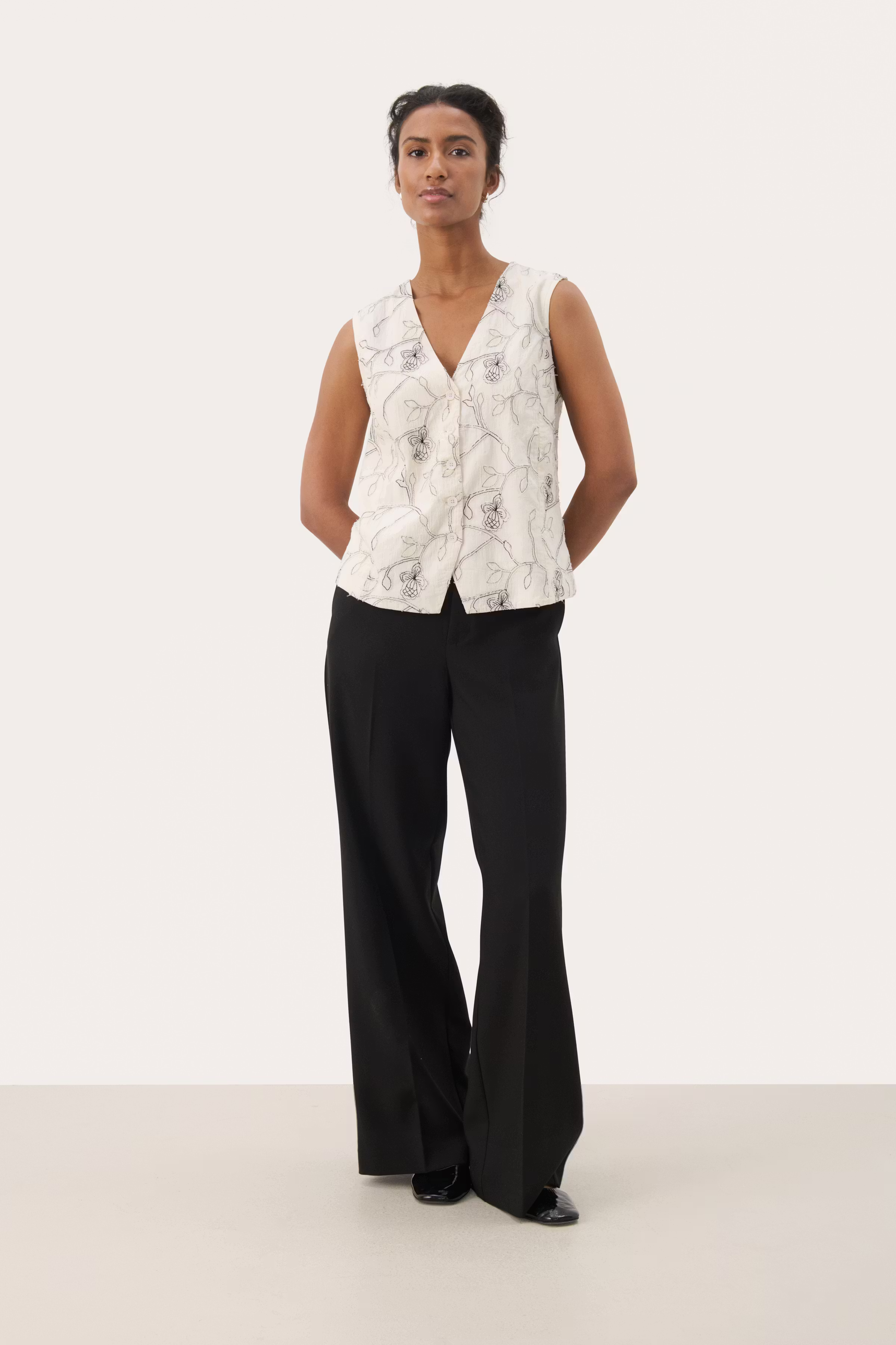 TonyPW Väst LOOKBOOK FRONT 30309878-304018