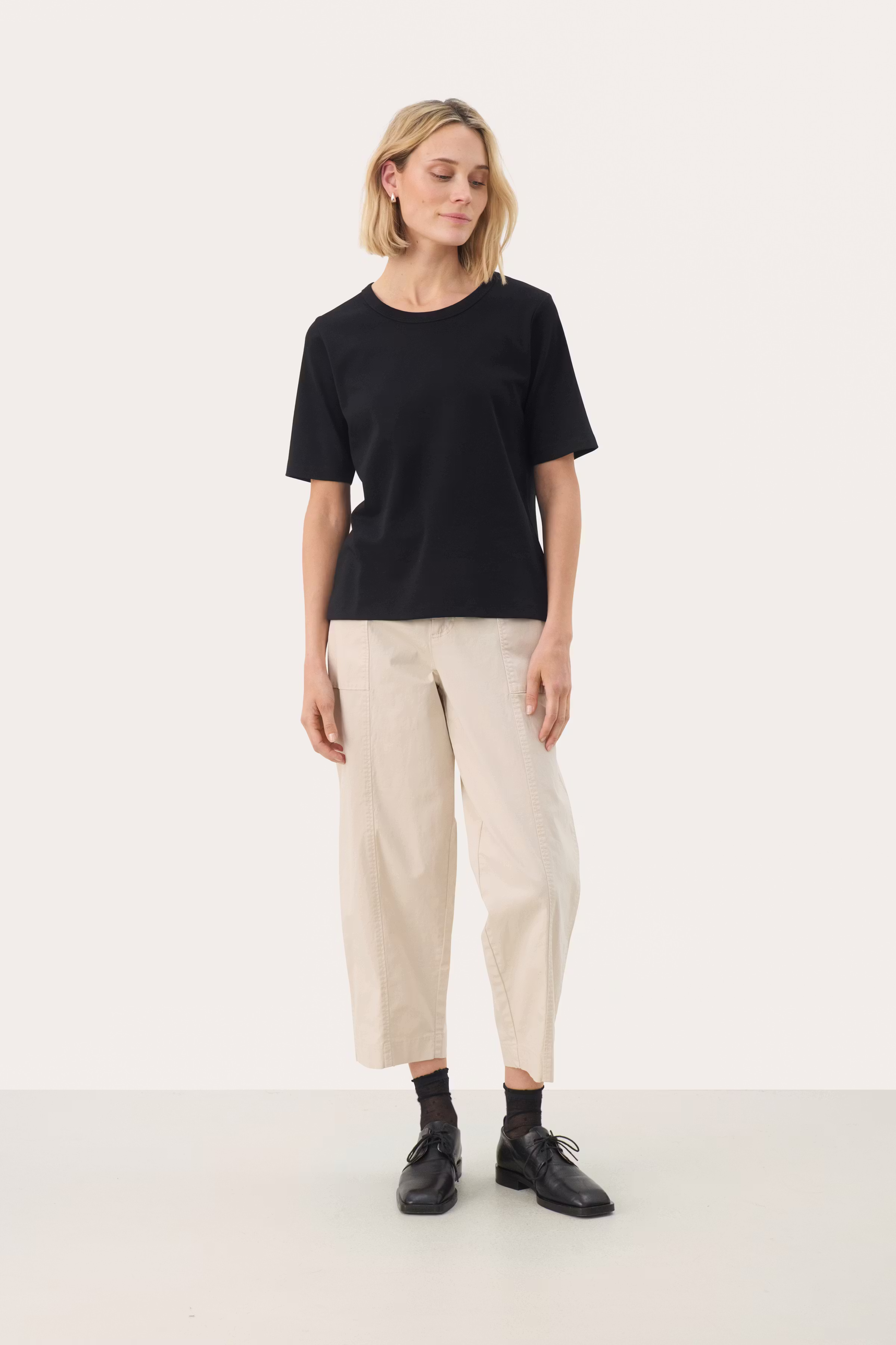 RatanaPW T-shirt LOOKBOOK FRONT 30309870-194008