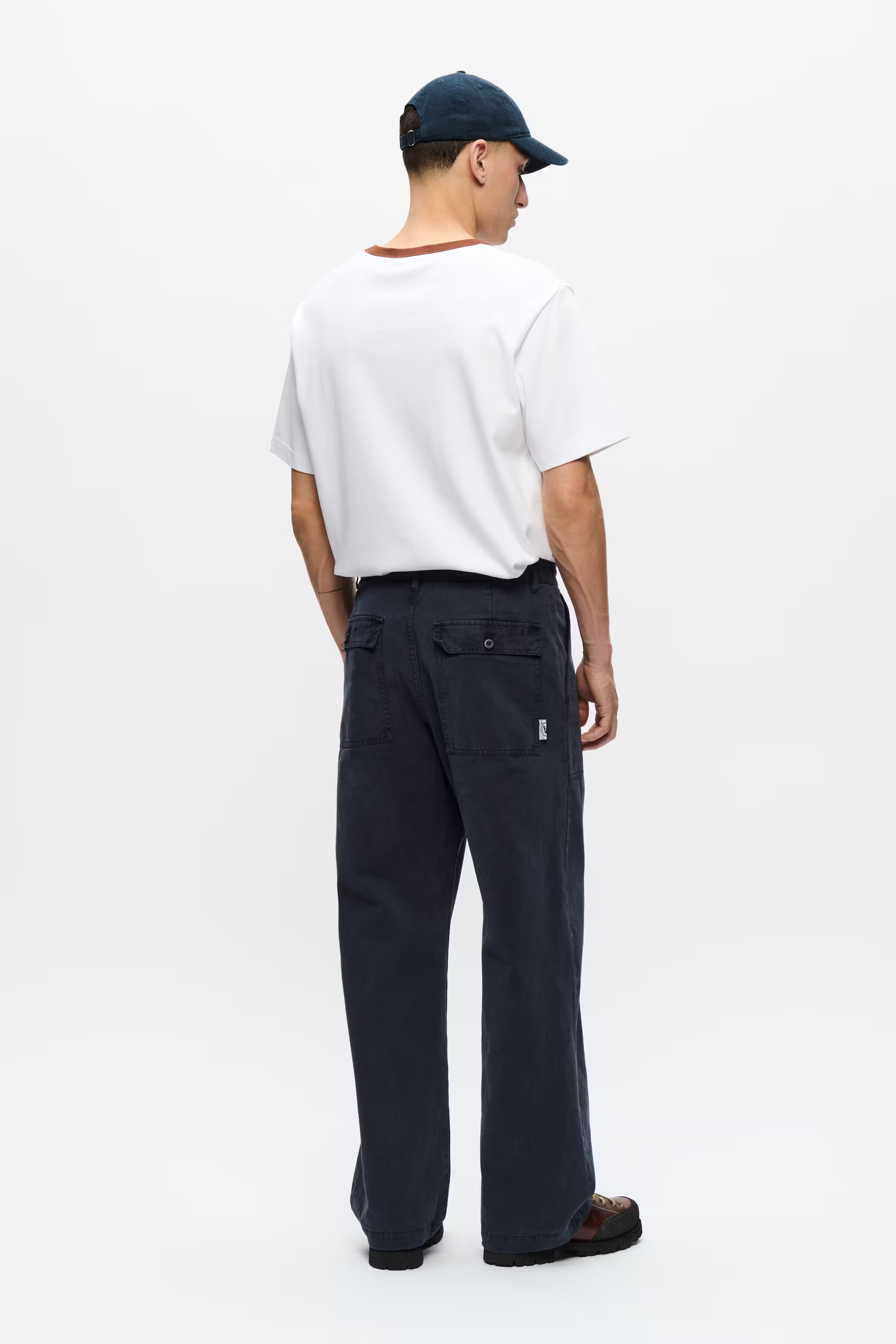 WWHeino Trousers LOOKBOOK BACK 30251485-194011
