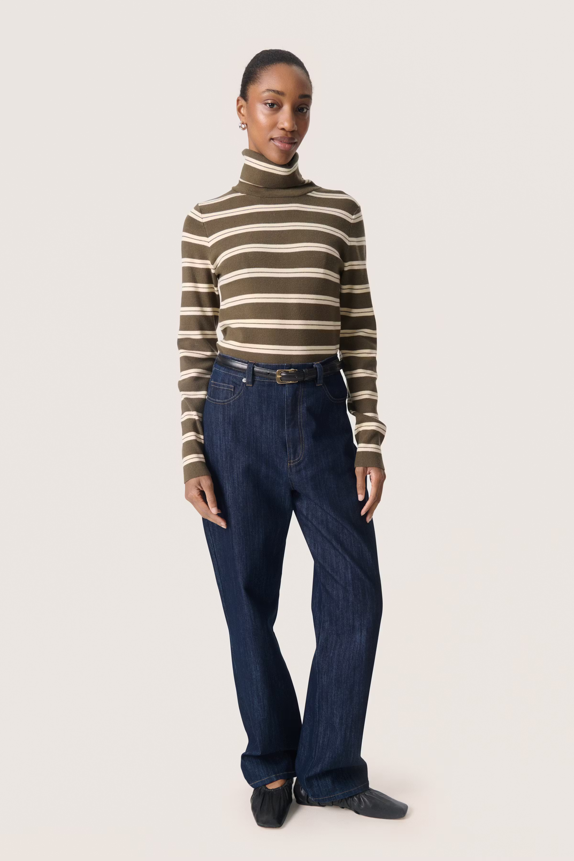 SLSpina Pullover LOOKBOOK FRONT 30407690-304127