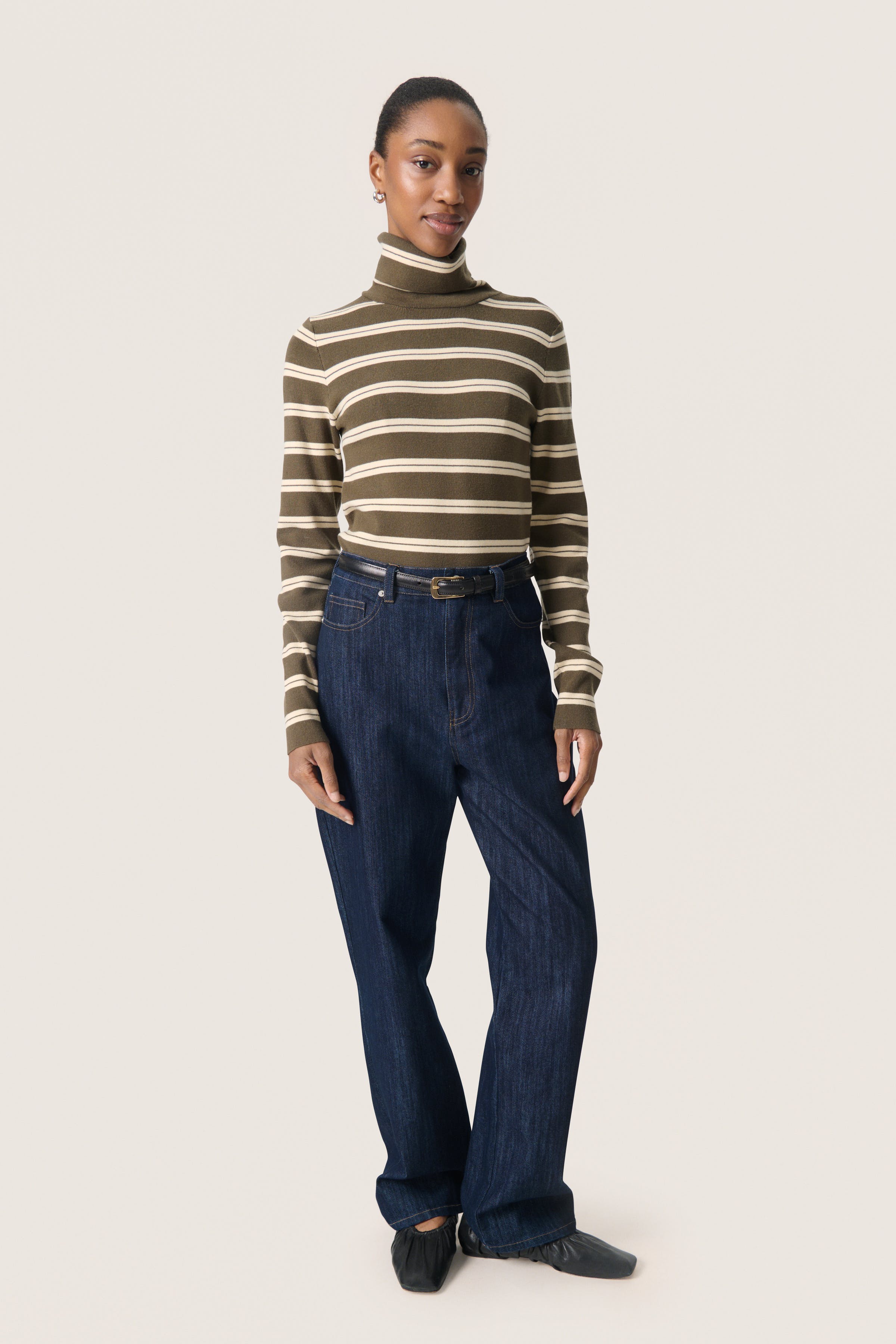 SLSpina Pullover LOOKBOOK FRONT 30407690-304127