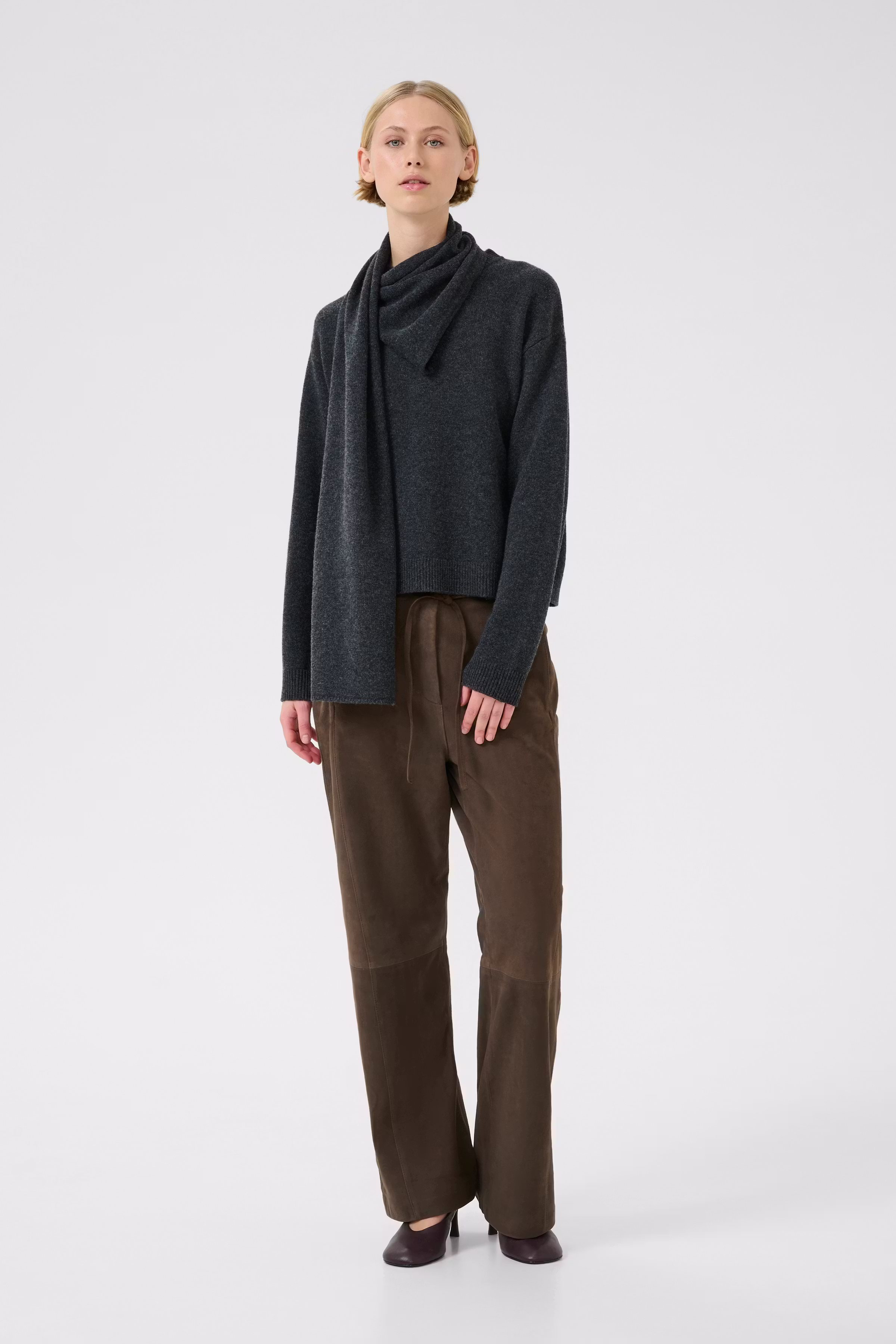 KBBerenice Pullover LOOKBOOK FRONT 10105674-103422