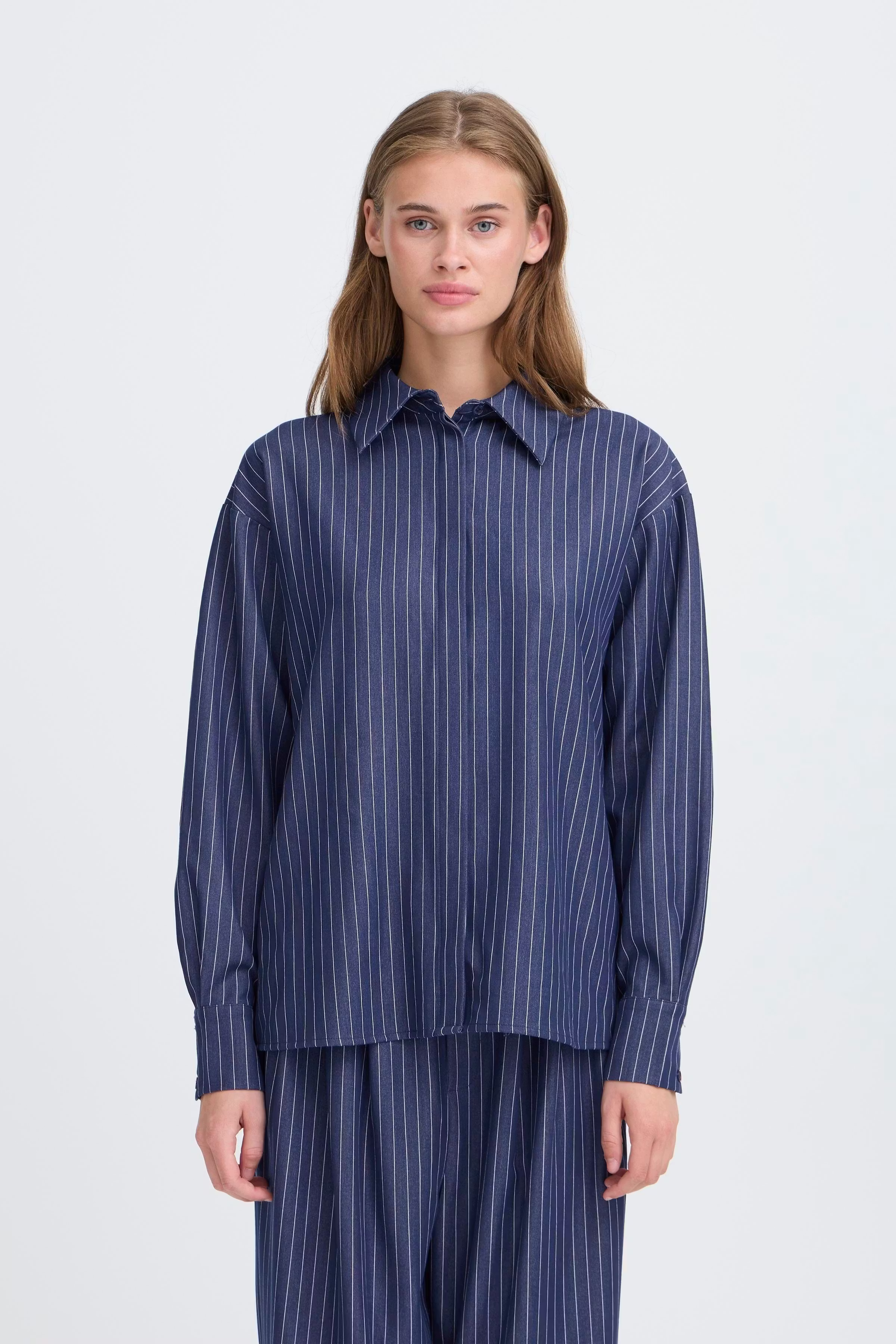 IHXOPHELIA Bluse LOOKBOOK FRONT 20123957-193939