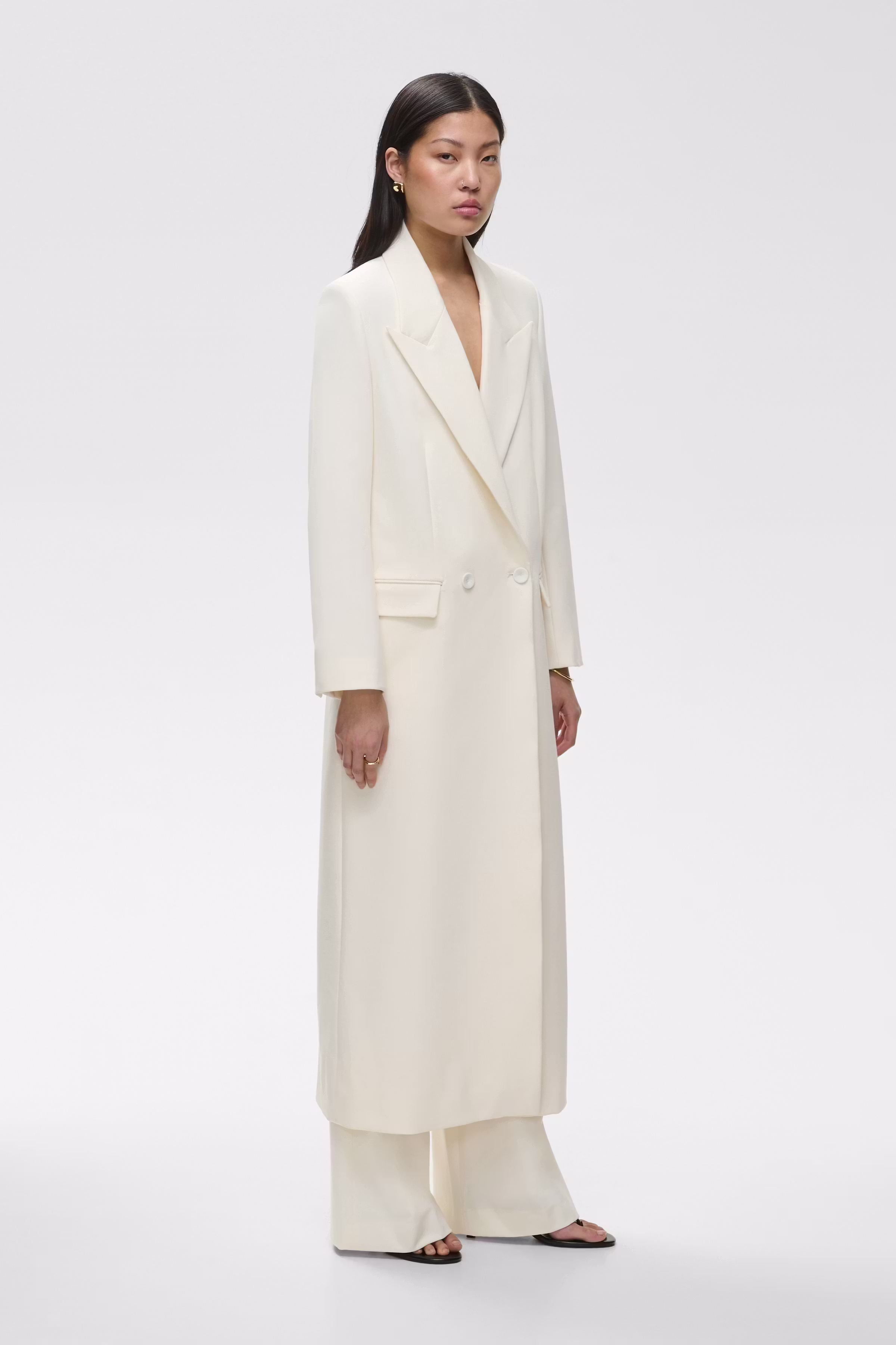 IOJil Kåpe LOOKBOOK FRONT 30600560-WH011