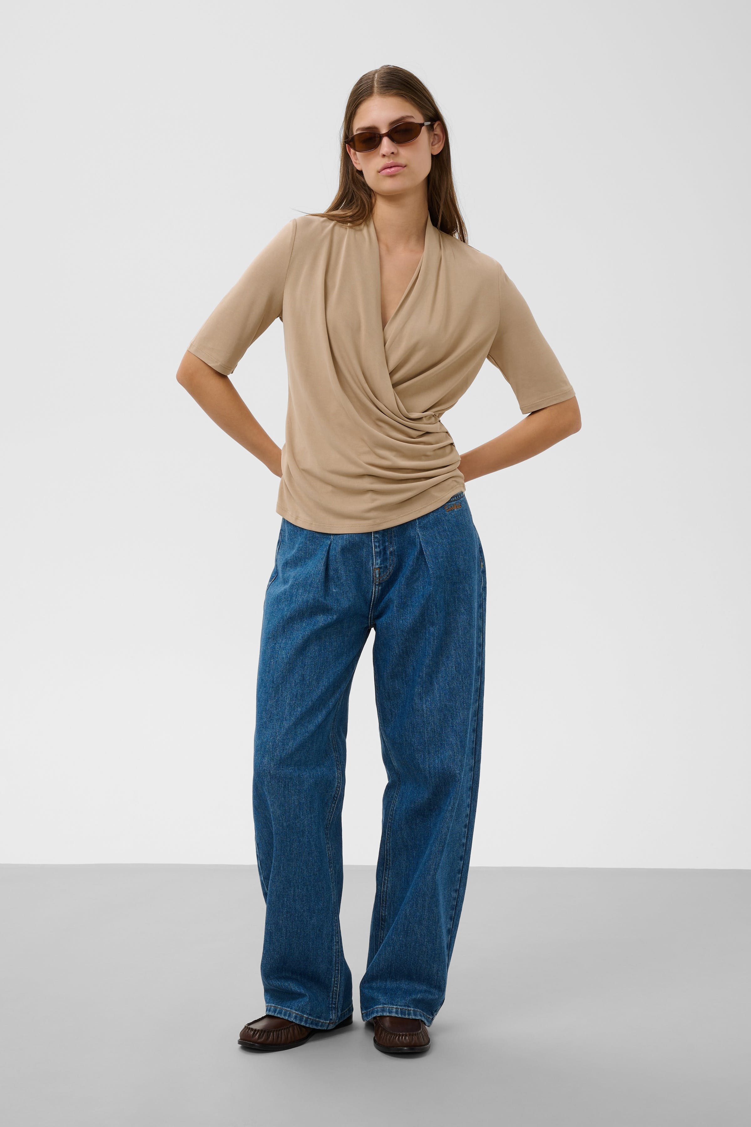 SLColumbine Bluse LOOKBOOK FRONT 30406677-171312