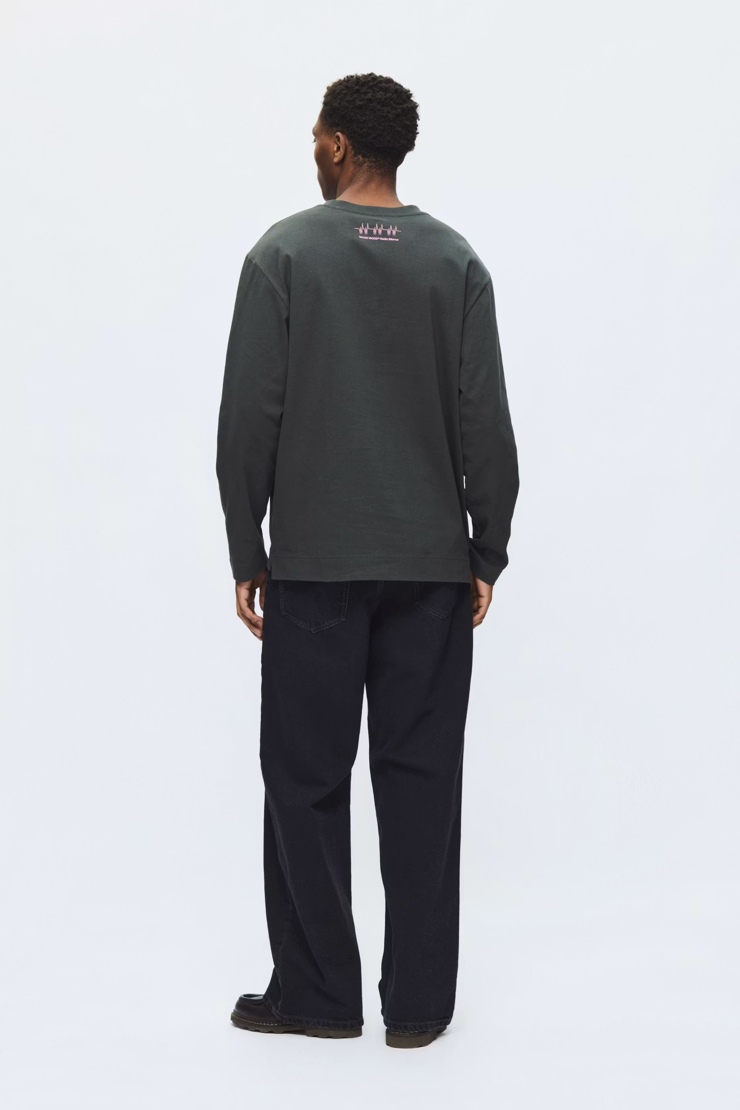 WWRyan T-shirt LOOKBOOK BACK 30252270-194305
