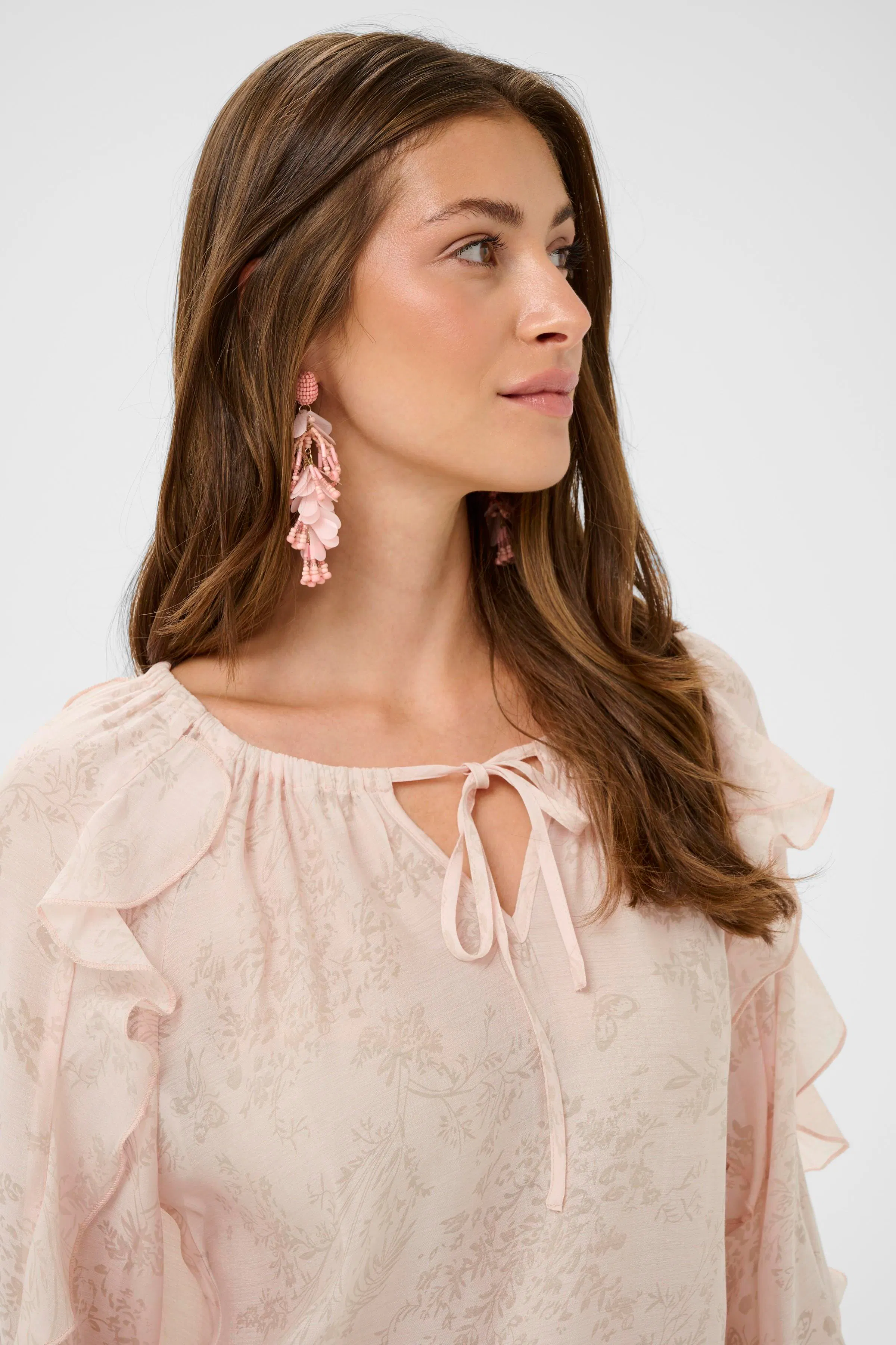CRAmy Blouse LOOKBOOK DETAIL 10614781-131504