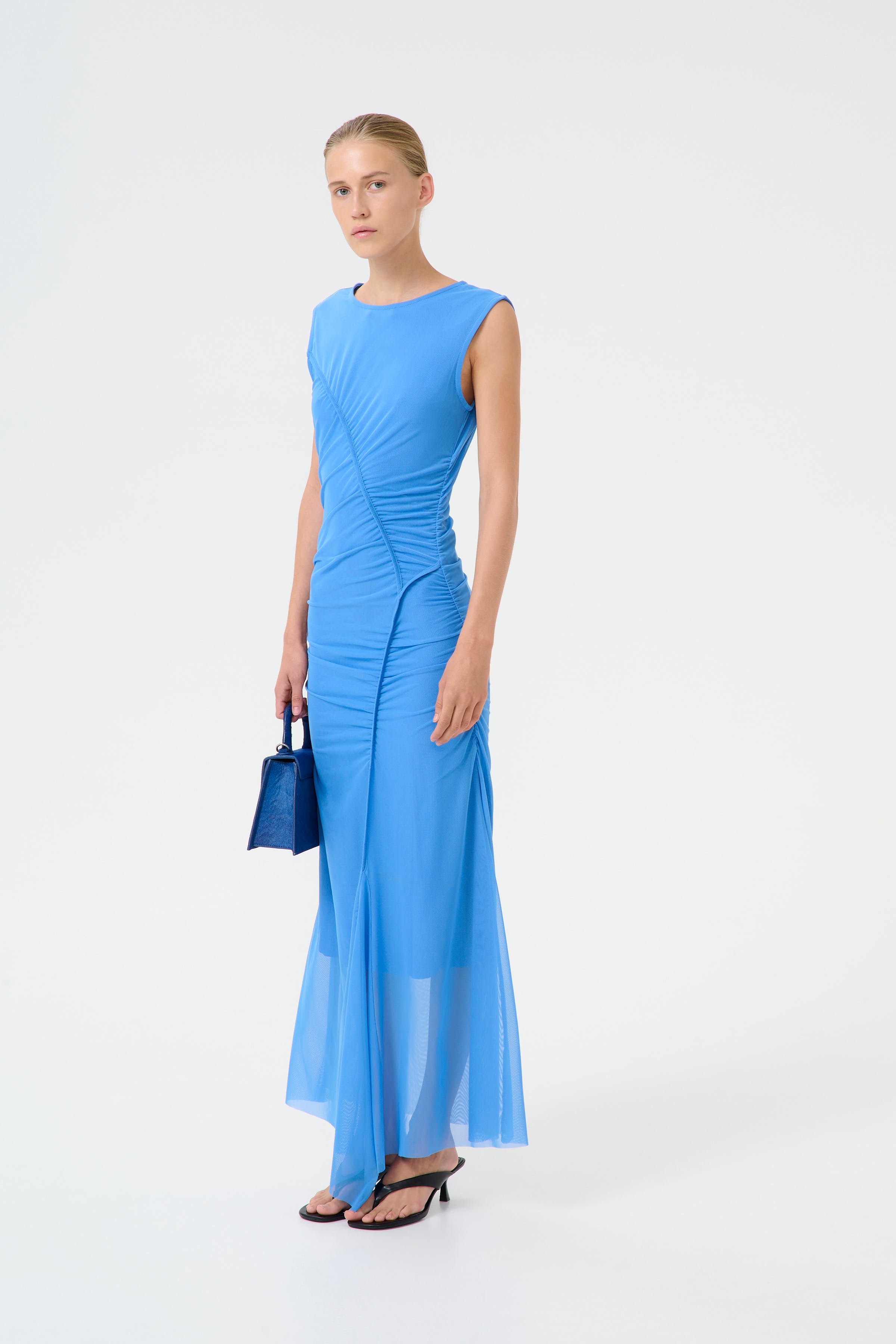 GZmenny Dress LOOKBOOK FRONT 10910318-184043