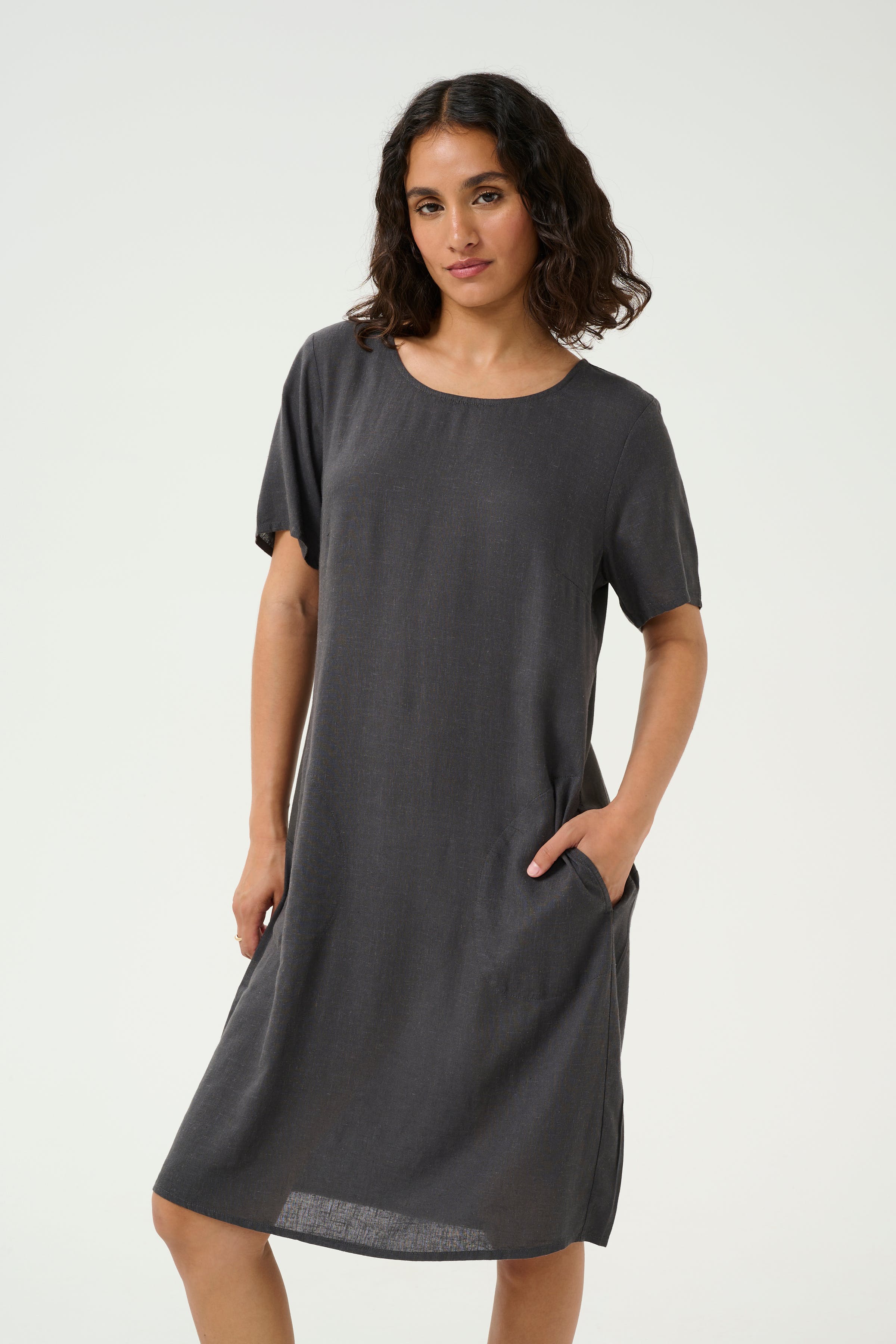 KAmilia Hørkjole LOOKBOOK FRONT 10508362-190205