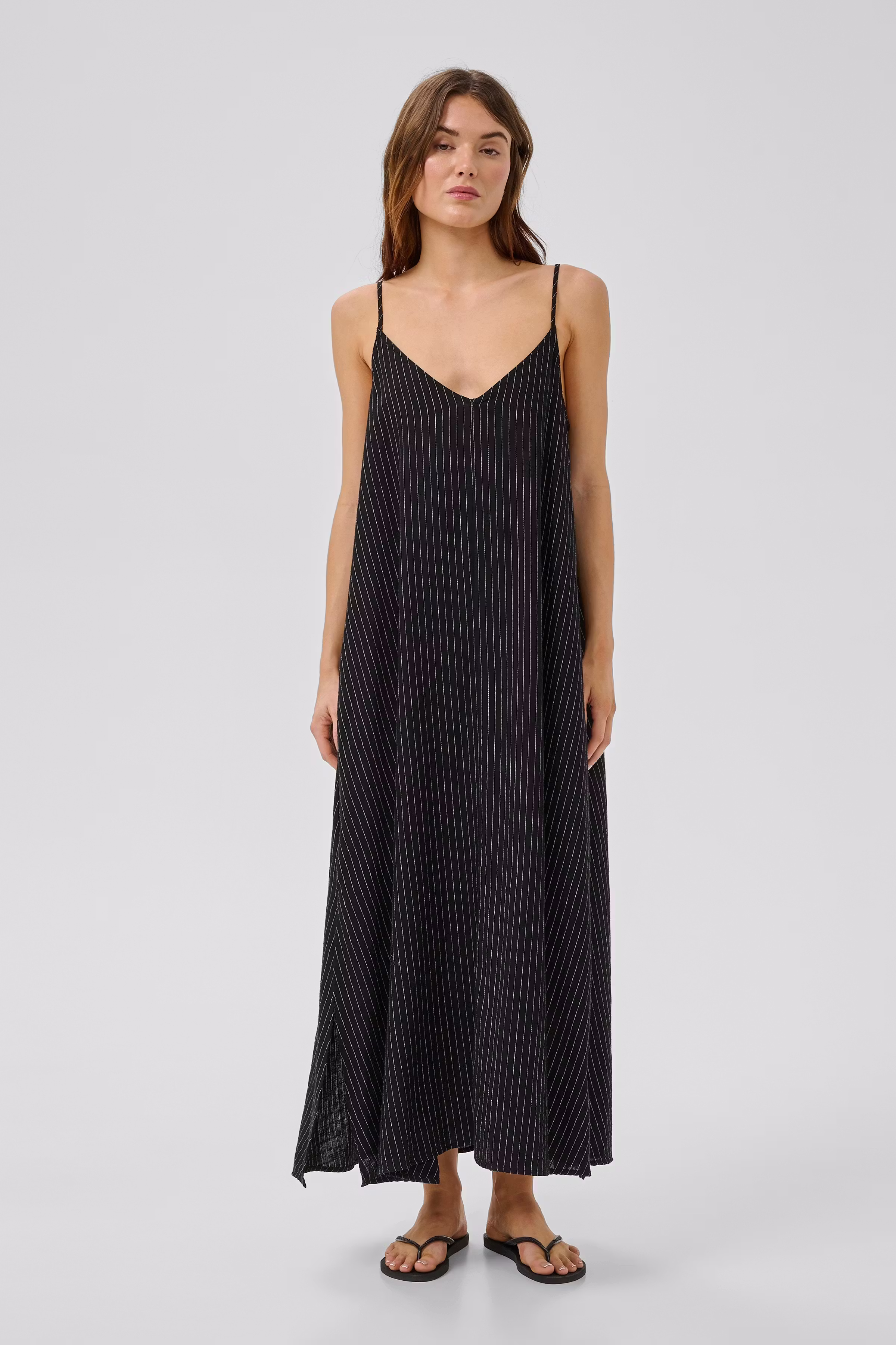 JannieMW Dress LOOKBOOK FRONT 10705199-109437