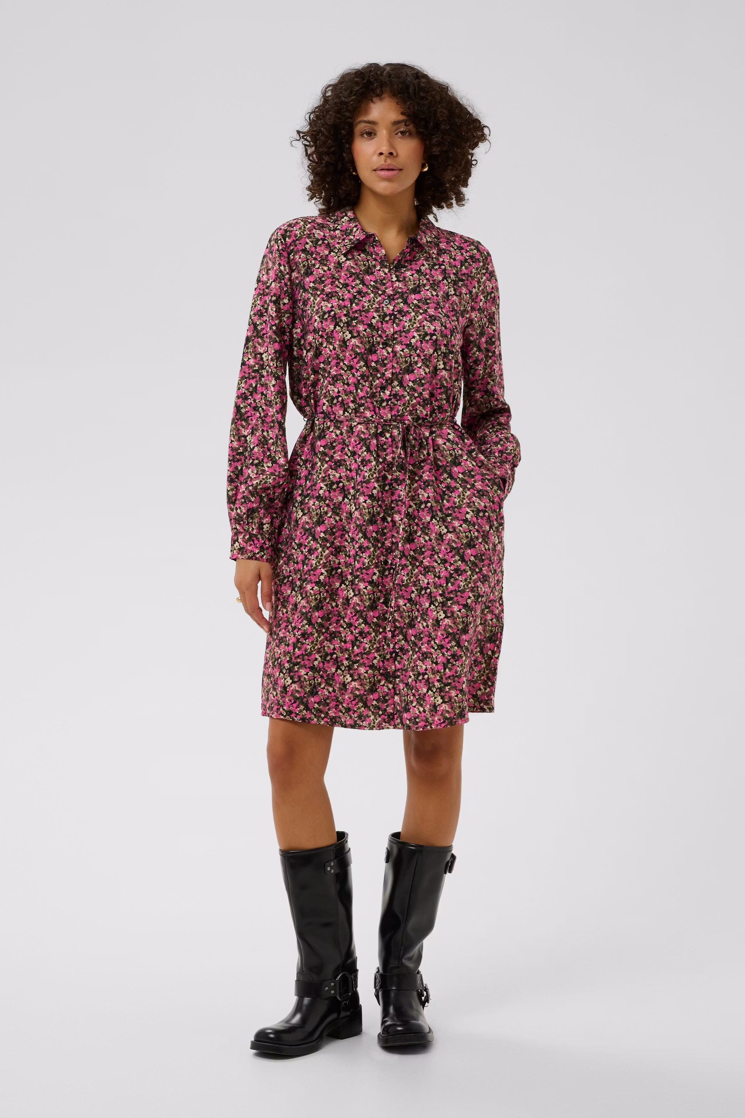 KAbella Dress LOOKBOOK FRONT 10511034-108749