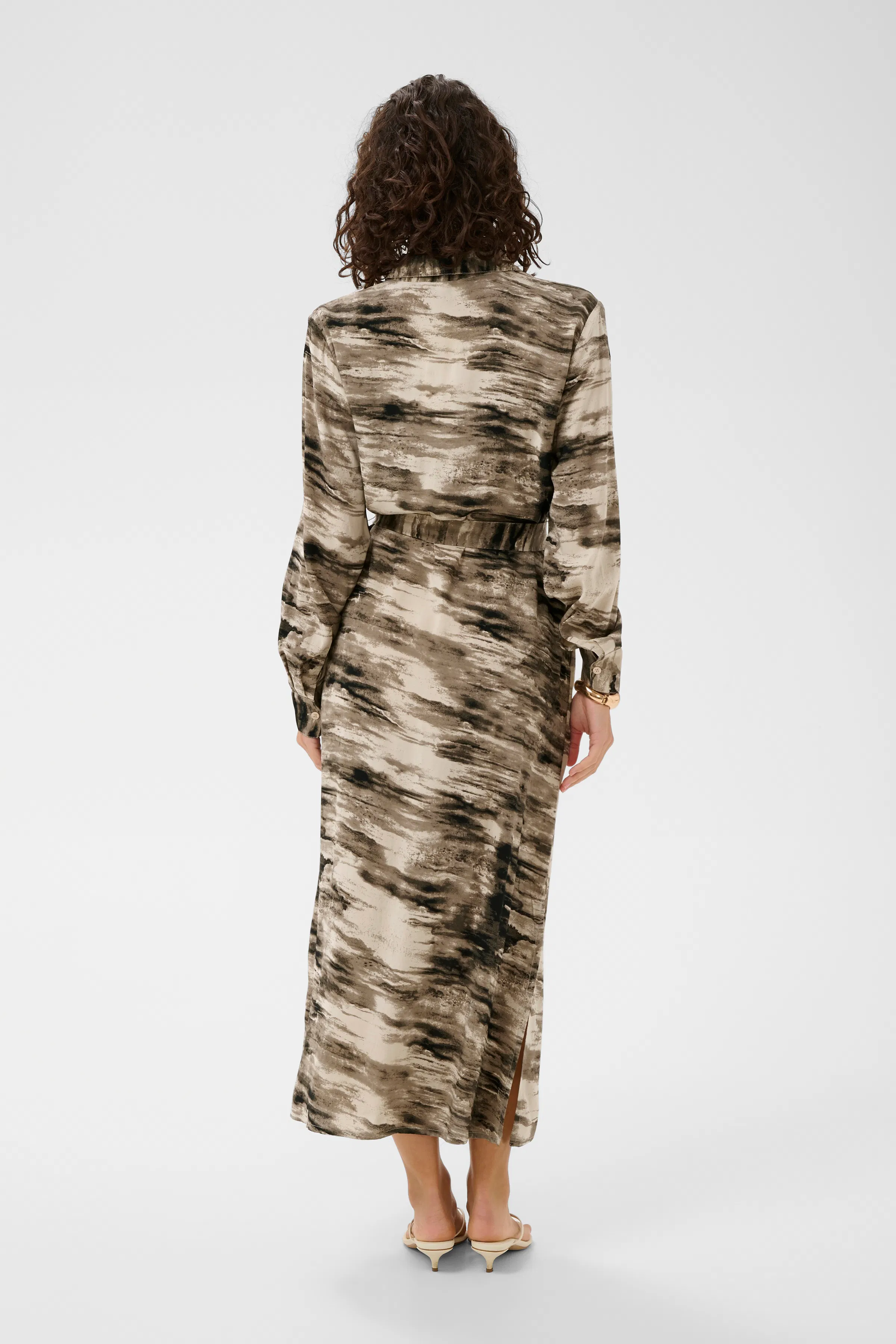 KAkeri Kjole LOOKBOOK BACK 10511371-109011