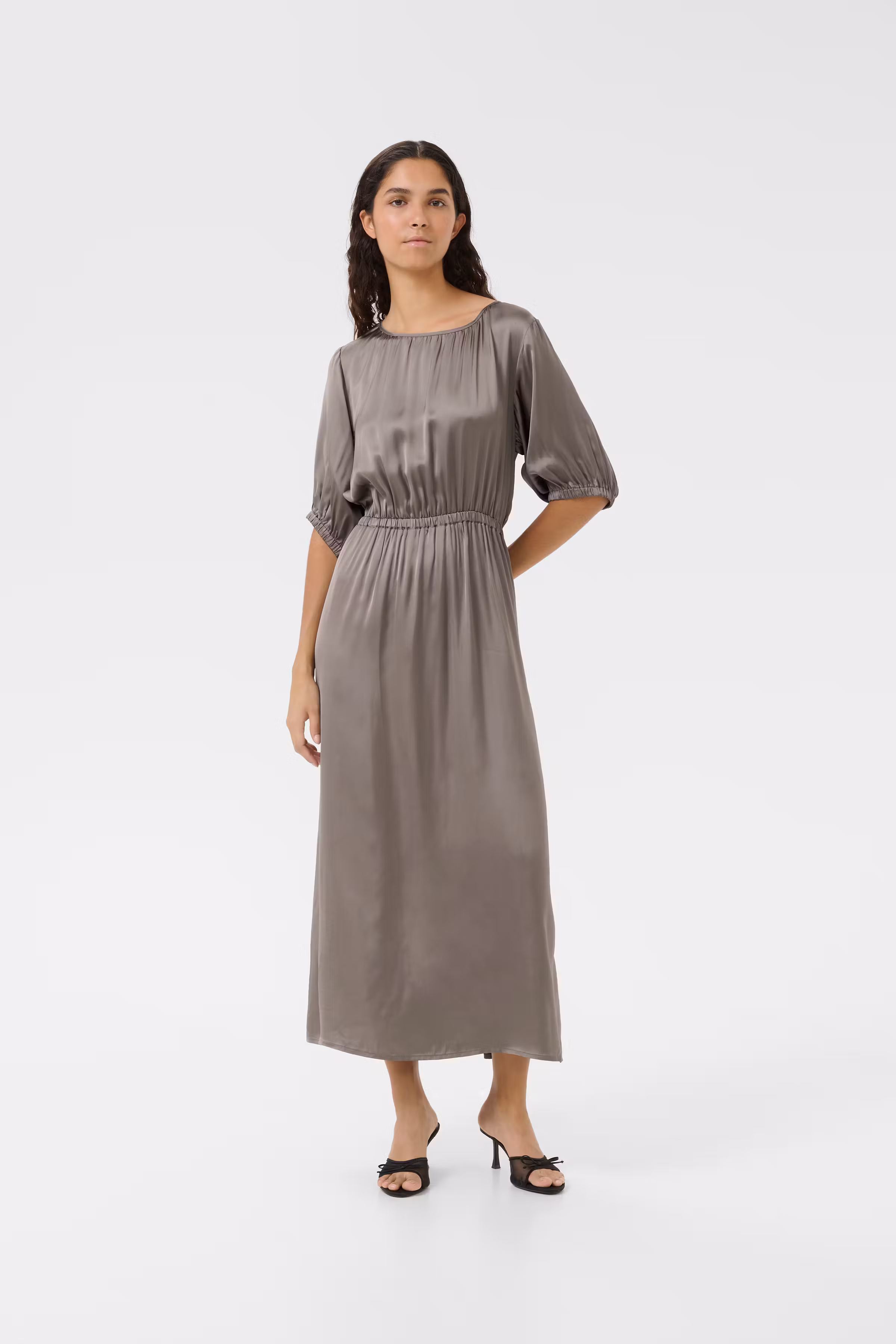 KBAmelia Kjole LOOKBOOK FRONT 10105555-181304