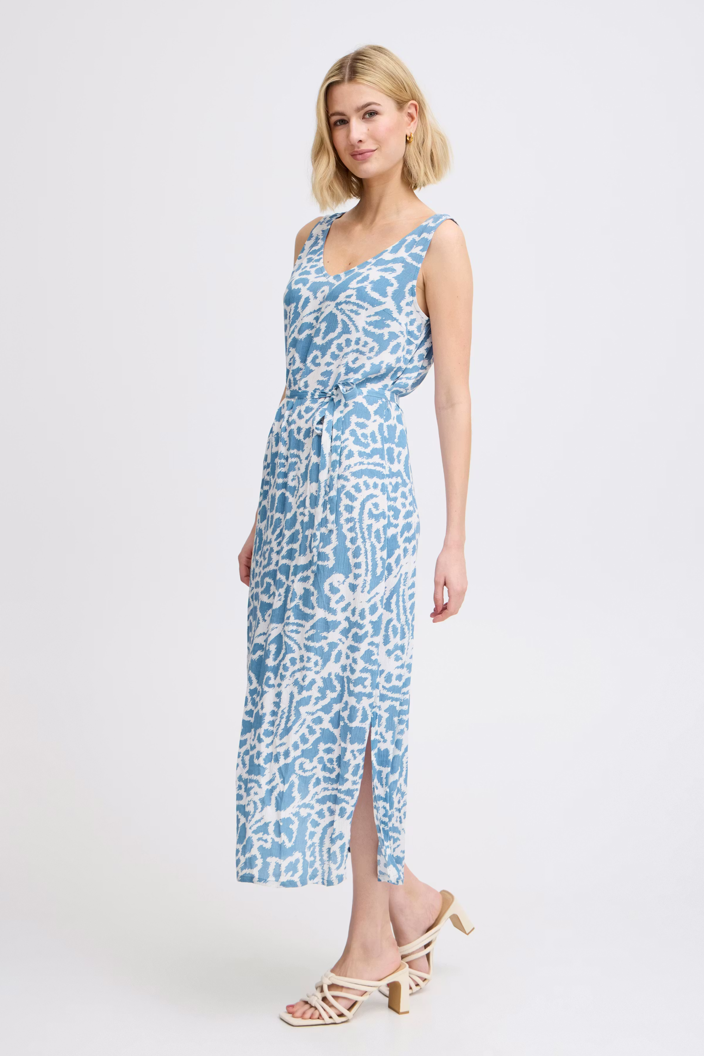 FRMIRIA Kjole LOOKBOOK FRONT 20613847-203413