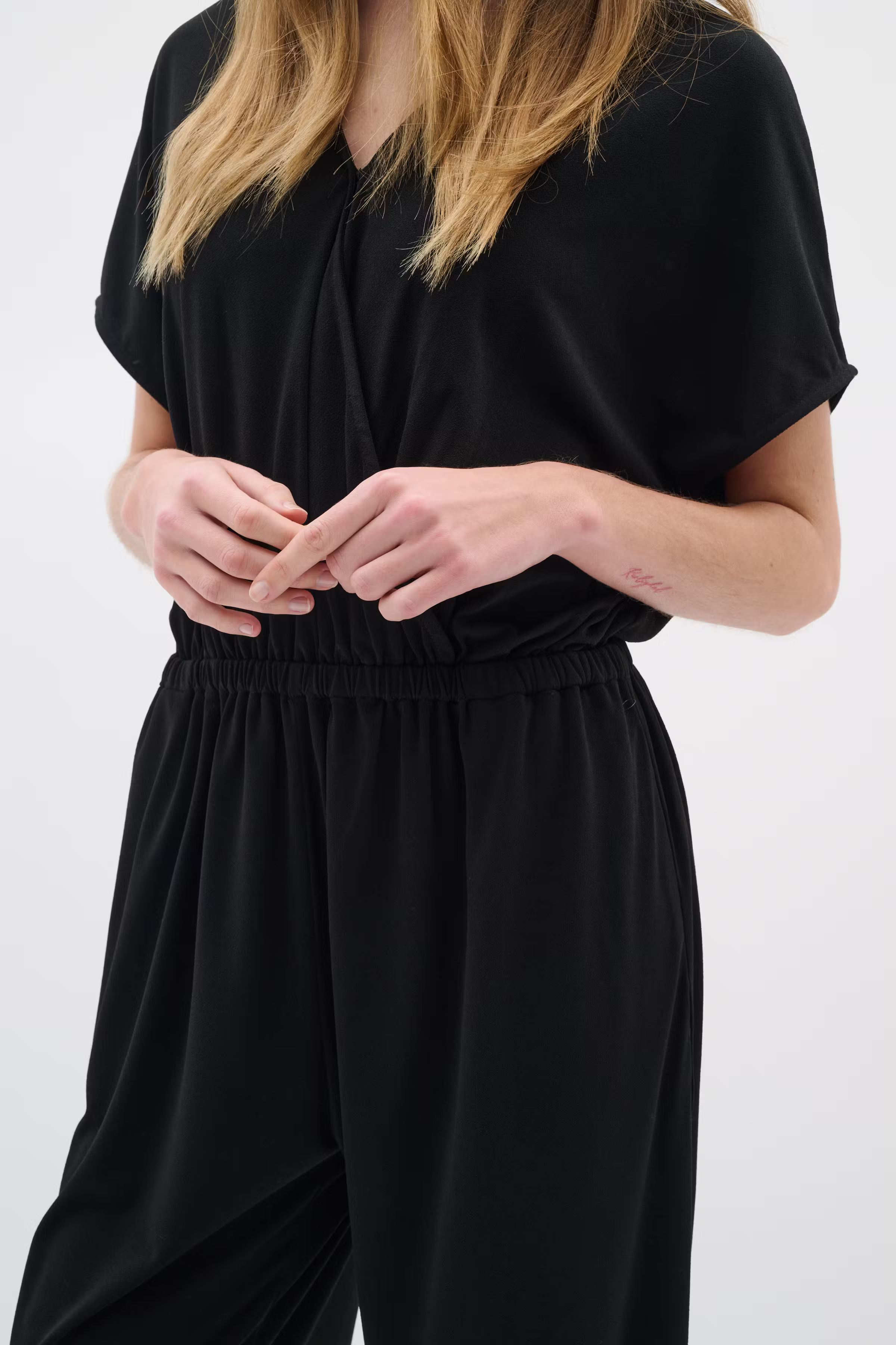 GaldriaIW Jumpsuit LOOKBOOK DETAIL 30110950-194008