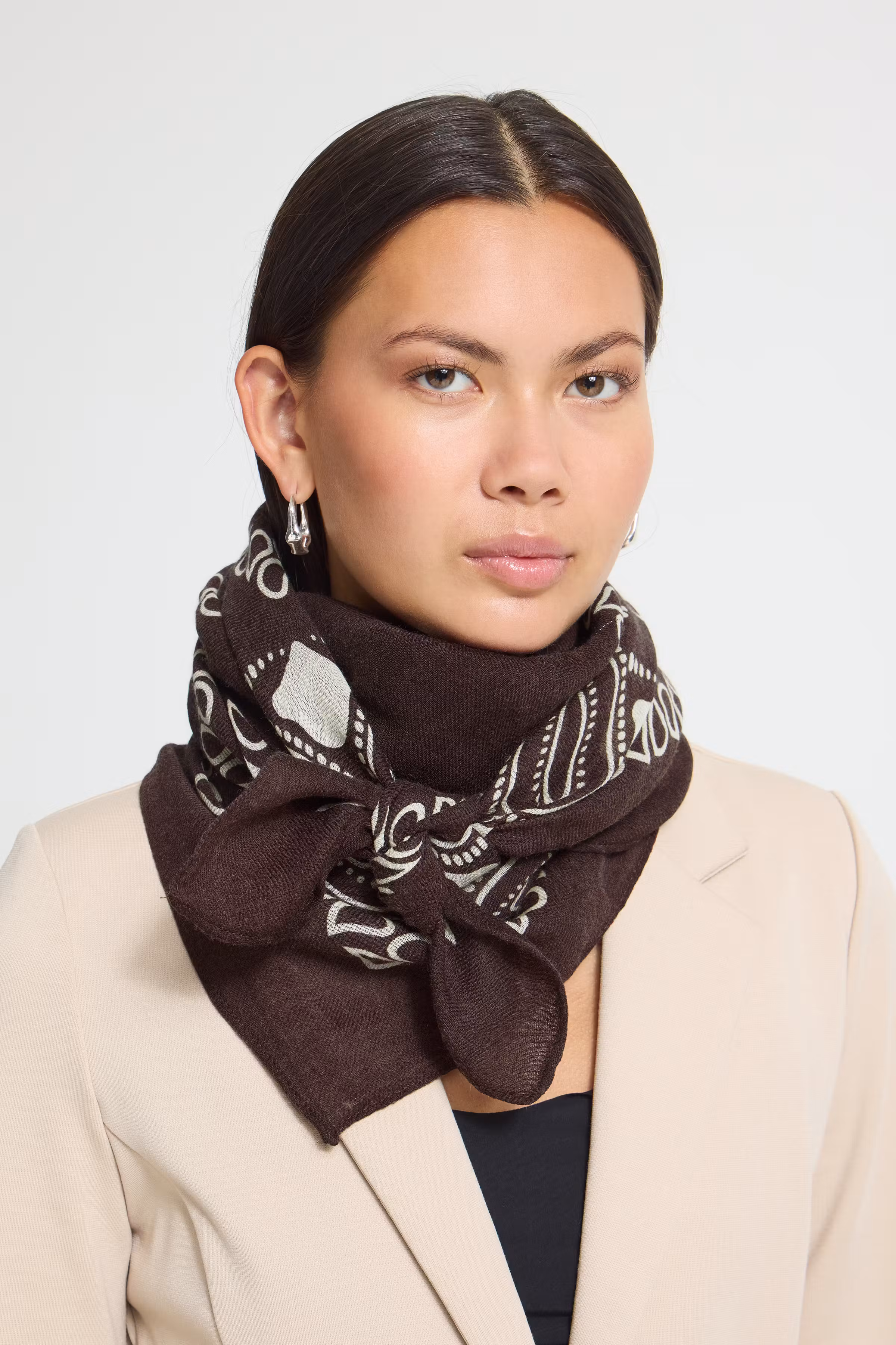 IAMARY Skjerf LOOKBOOK DETAIL 20126630-191419