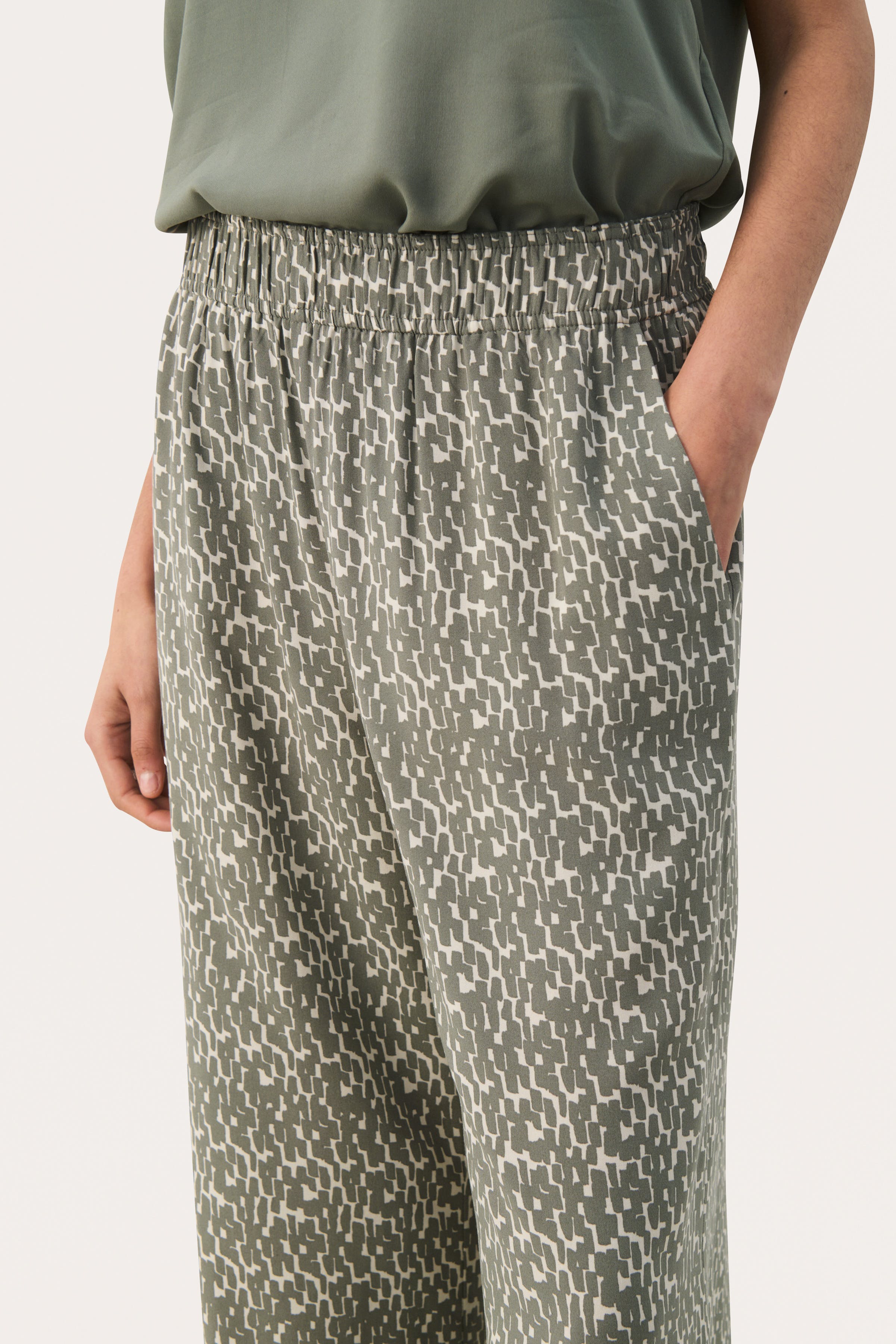 AlfiPW Byxor LOOKBOOK DETAIL 30308708-303001