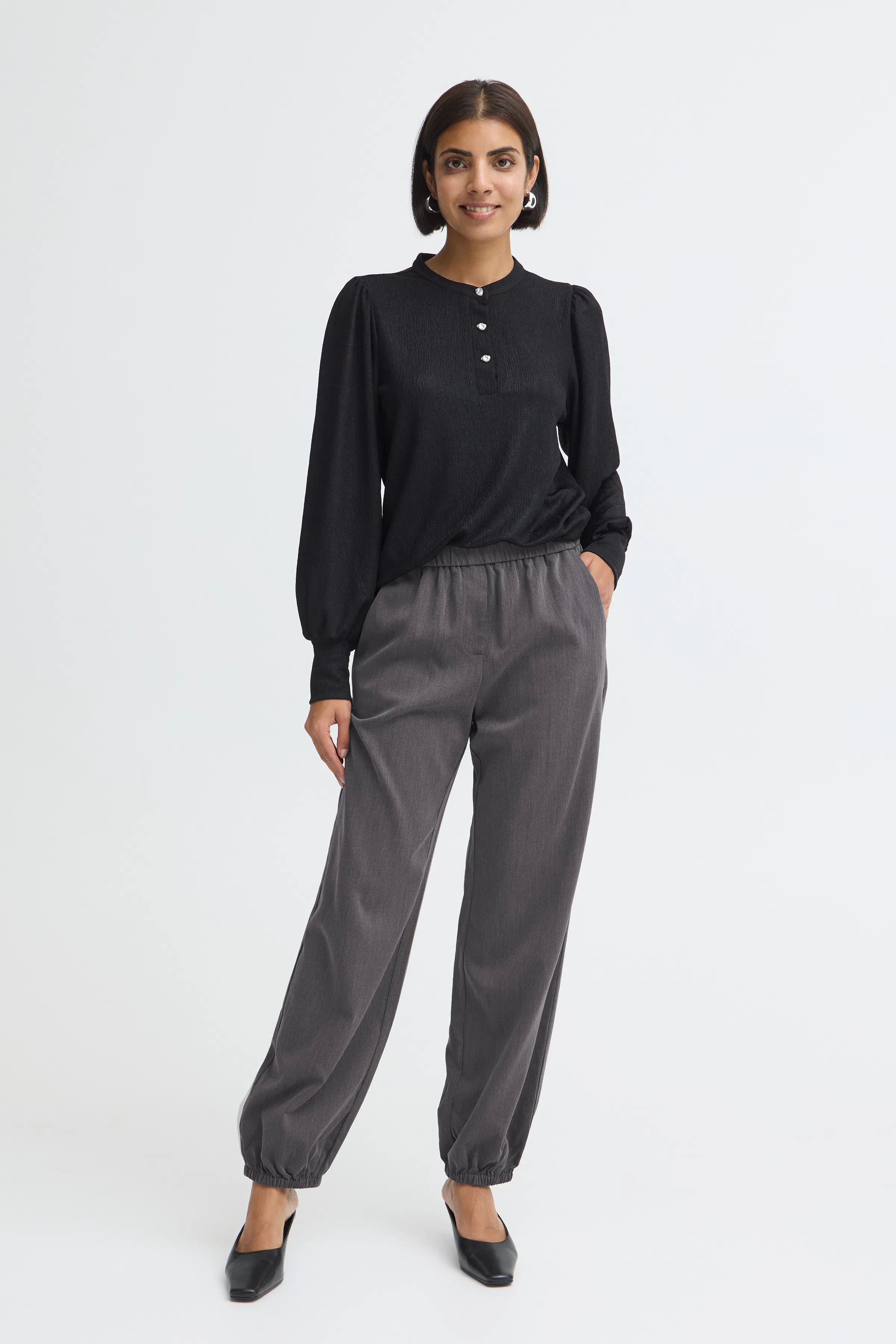 FRKAMARA Trousers LOOKBOOK FRONT 20619383-1806011