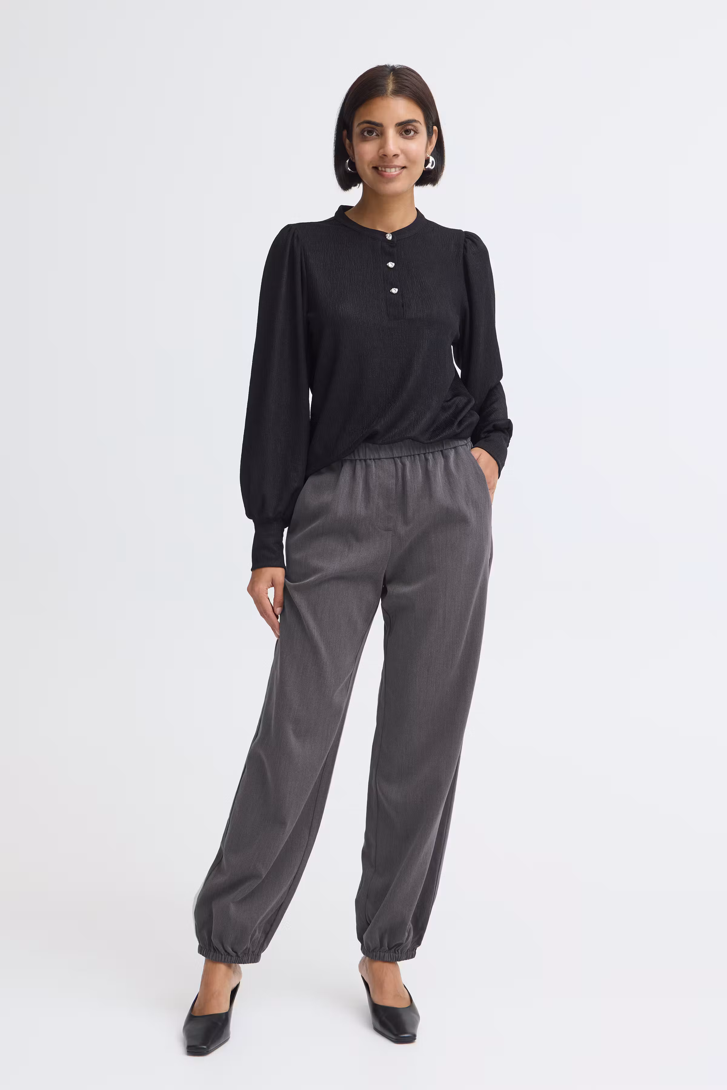 FRKAMARA Trousers LOOKBOOK FRONT 20619383-1806011