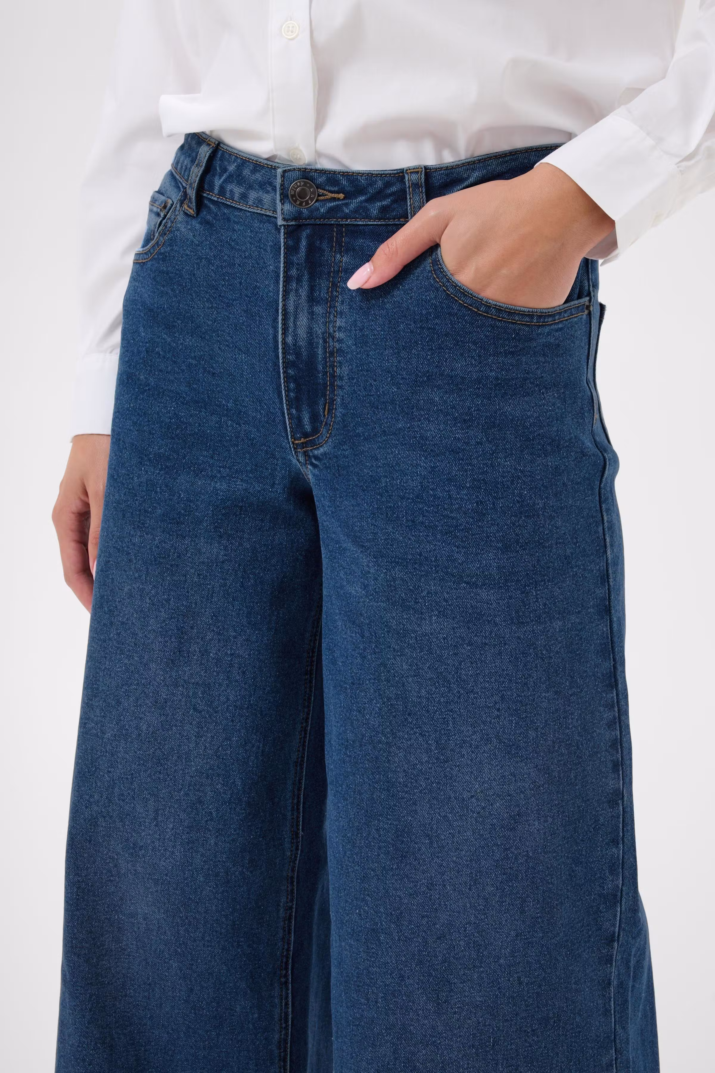 KArosalie Jeans LOOKBOOK DETAIL 10513242-1000959