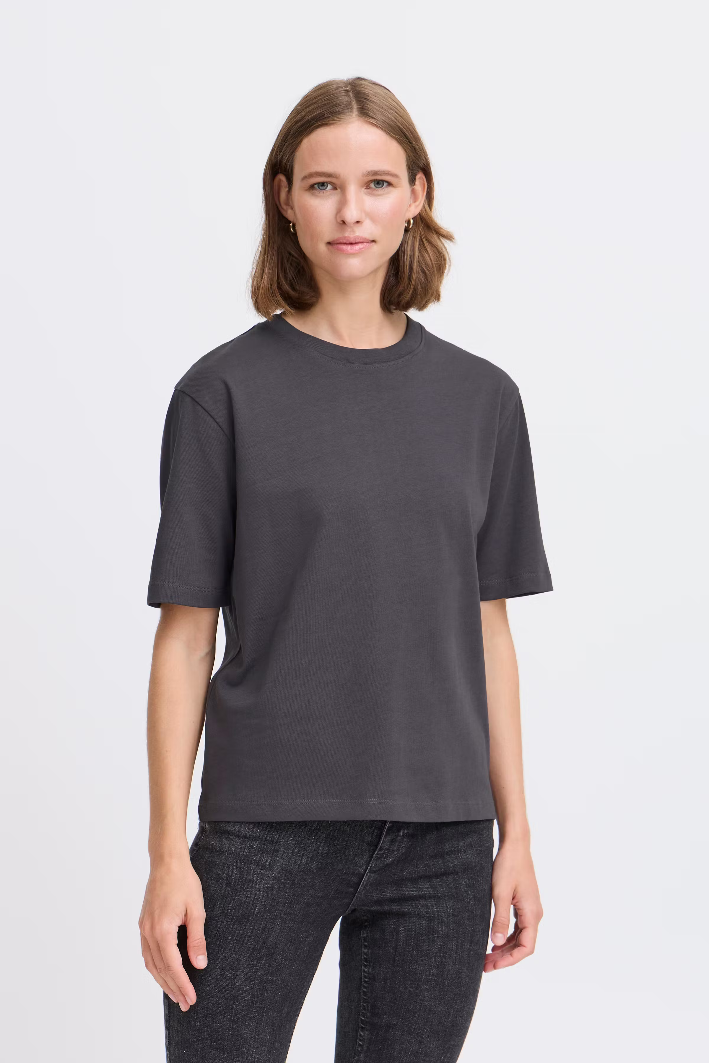 BYTROLLO T-shirt LOOKBOOK FRONT 20814444-190201