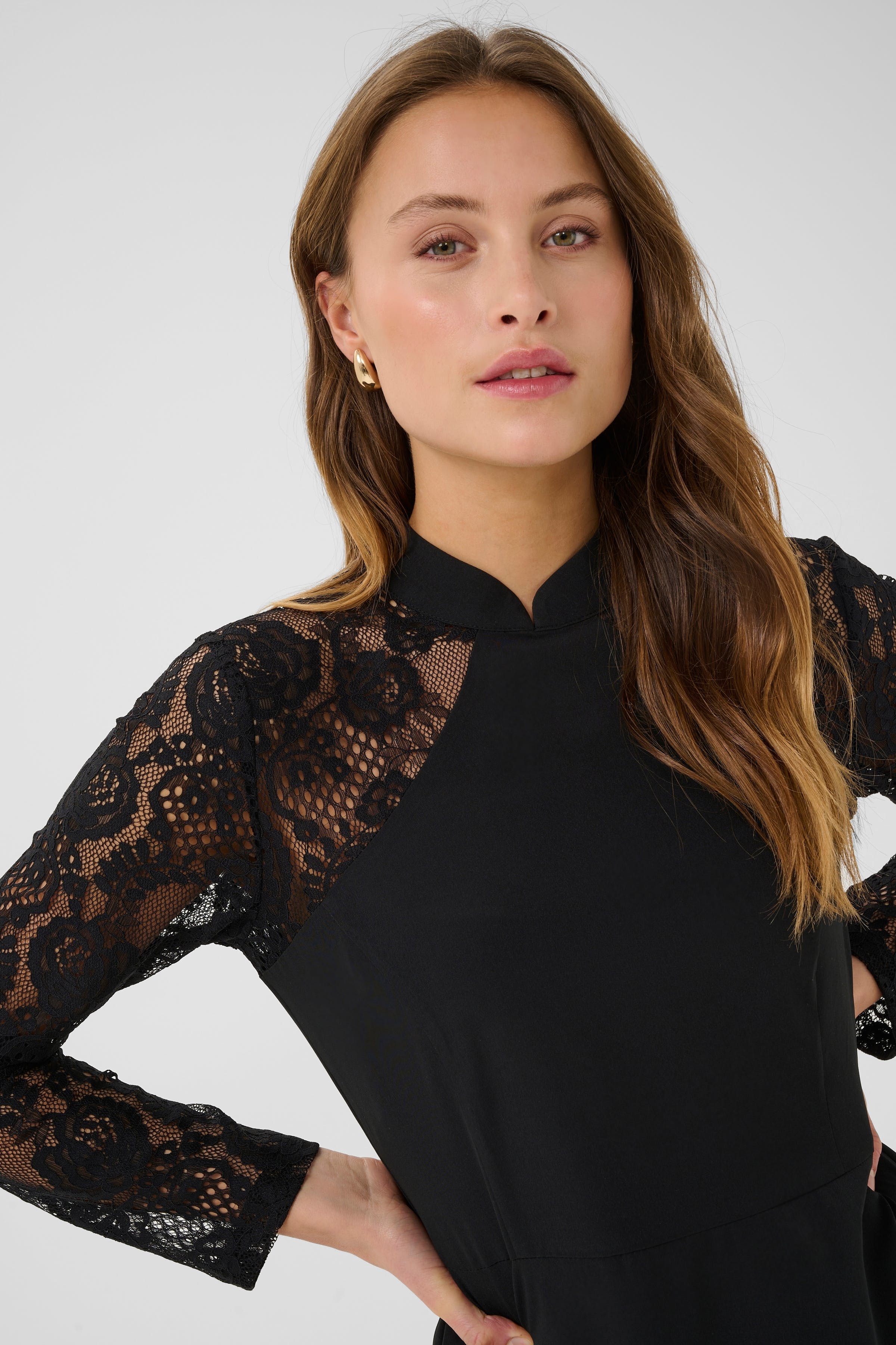 CUpiona Jurk met kantdetails LOOKBOOK DETAIL 50112655-500012