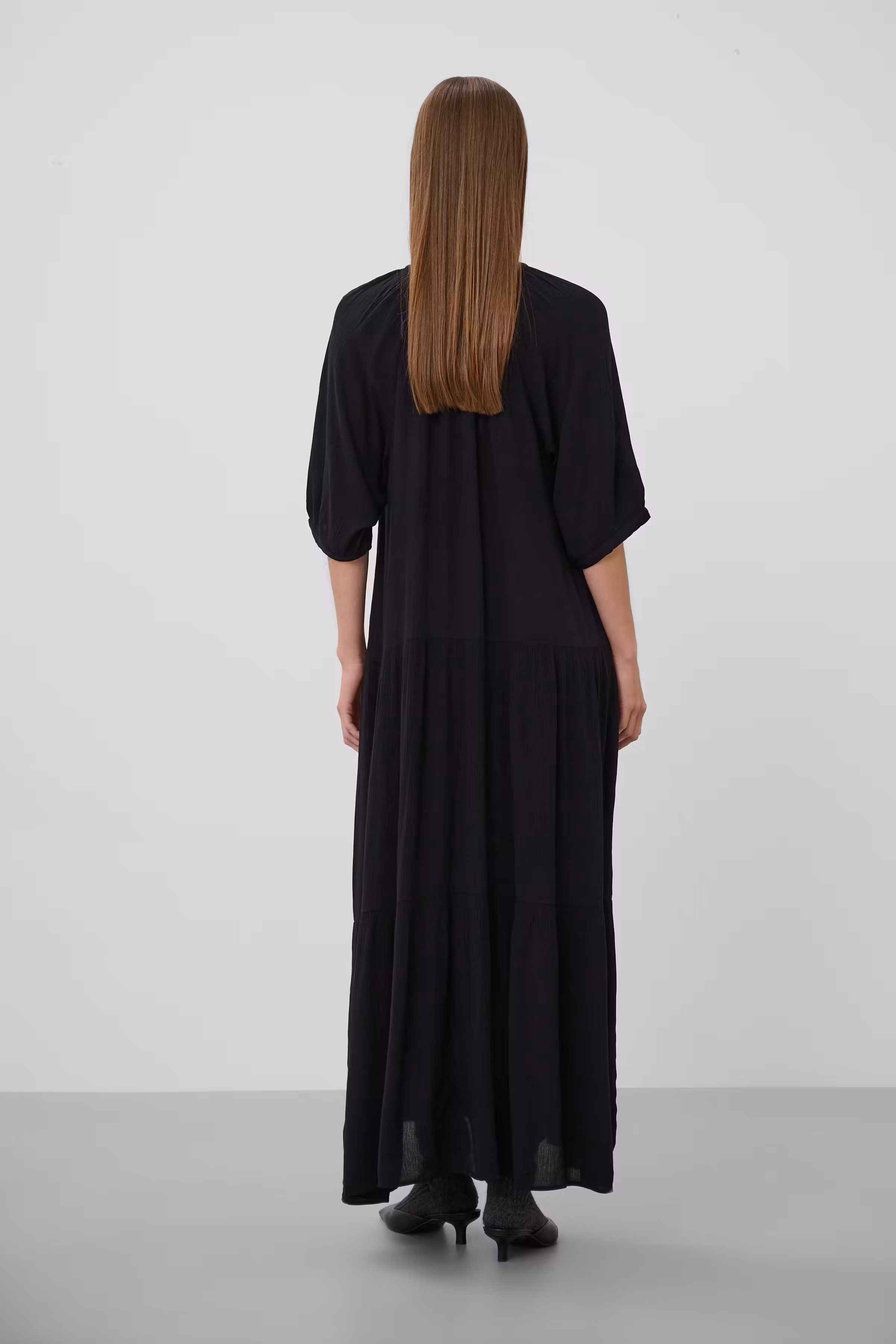 SLZaya Dress LOOKBOOK BACK 30405981-194008