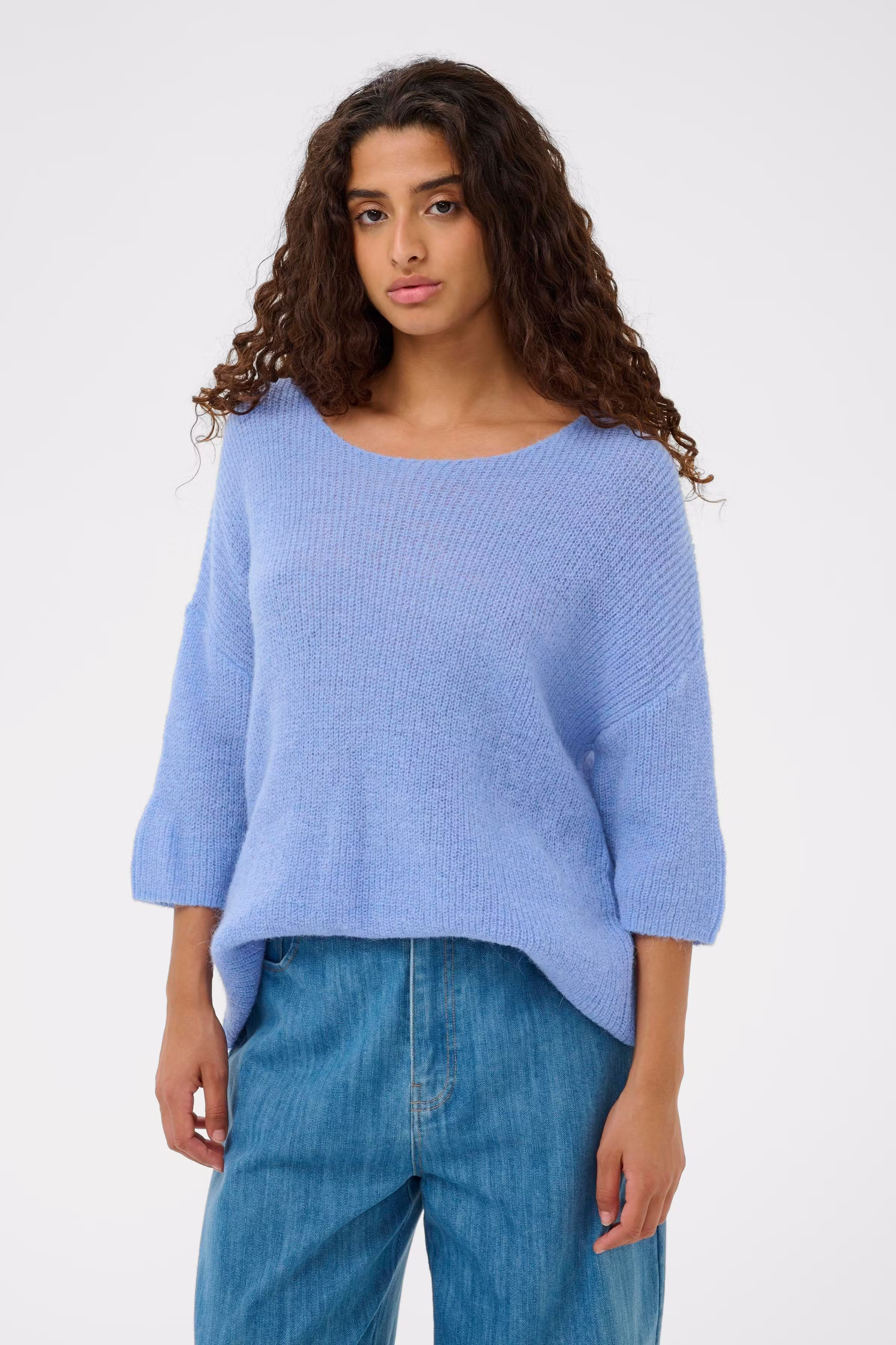 Tuesday Pullover LOOKBOOK FRONT 30400427-164030