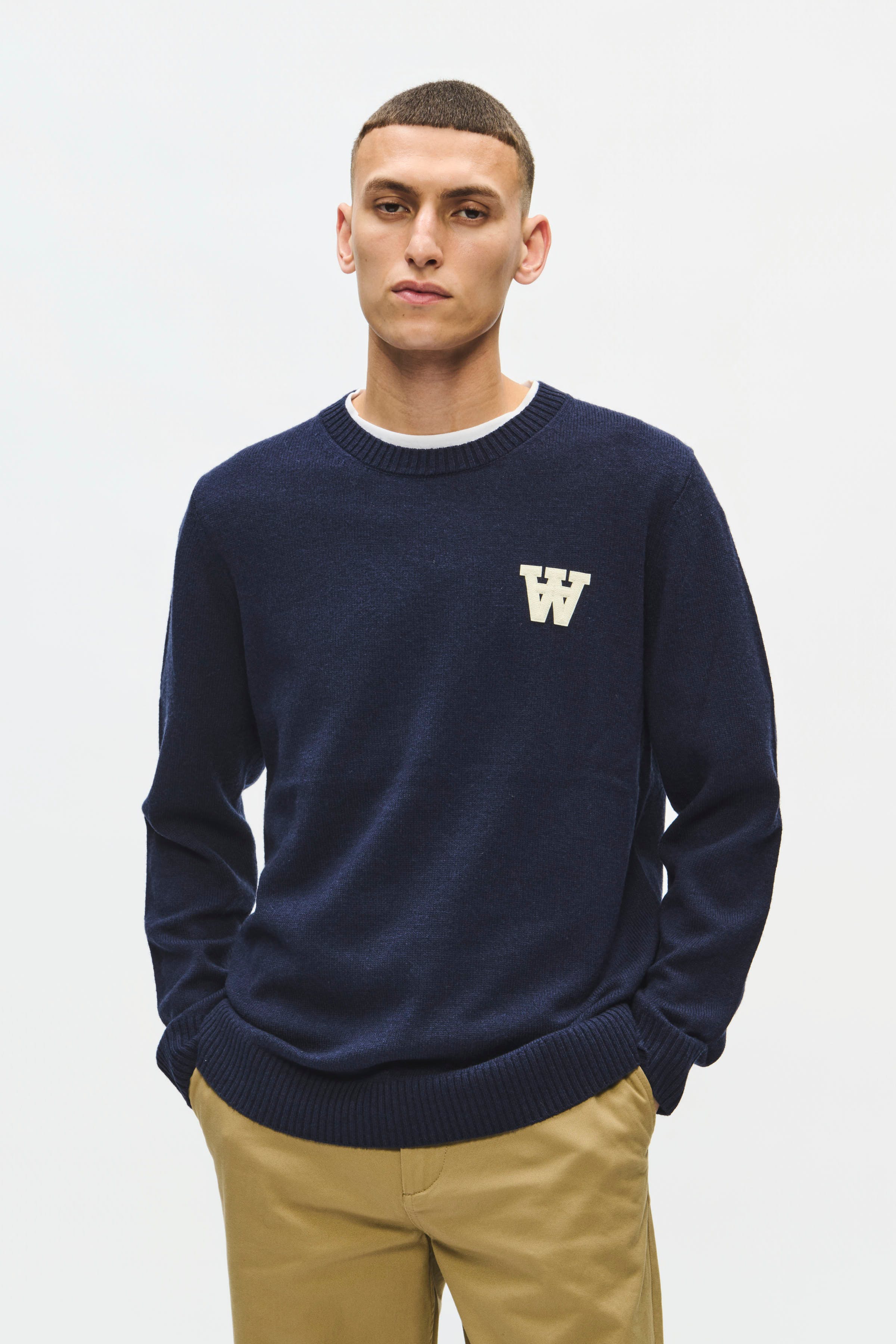 WWTay Lambswool Pullover LOOKBOOK FRONT 30251382-194011