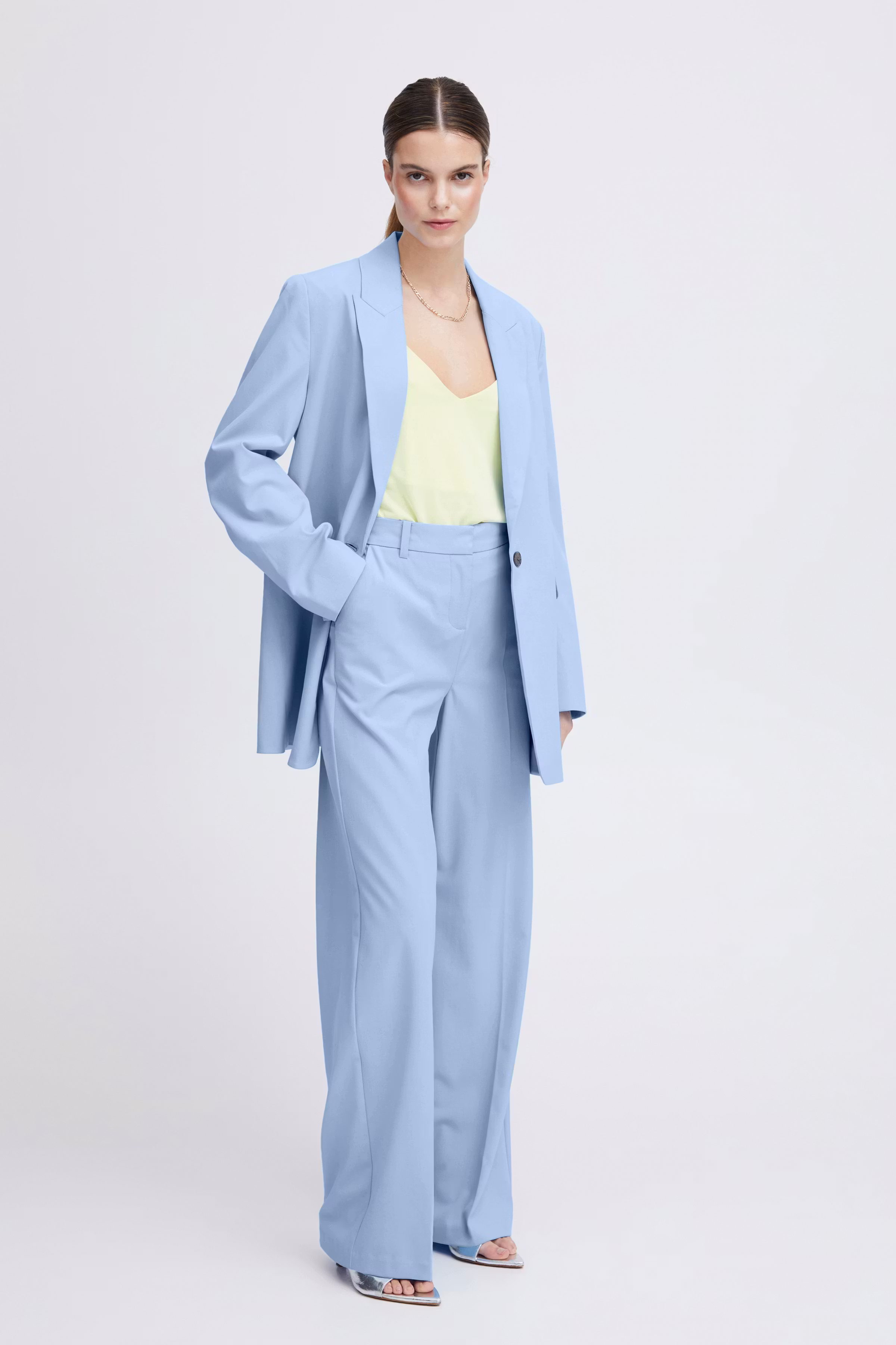 BYDANTA Hose LOOKBOOK FRONT 20806640-153930