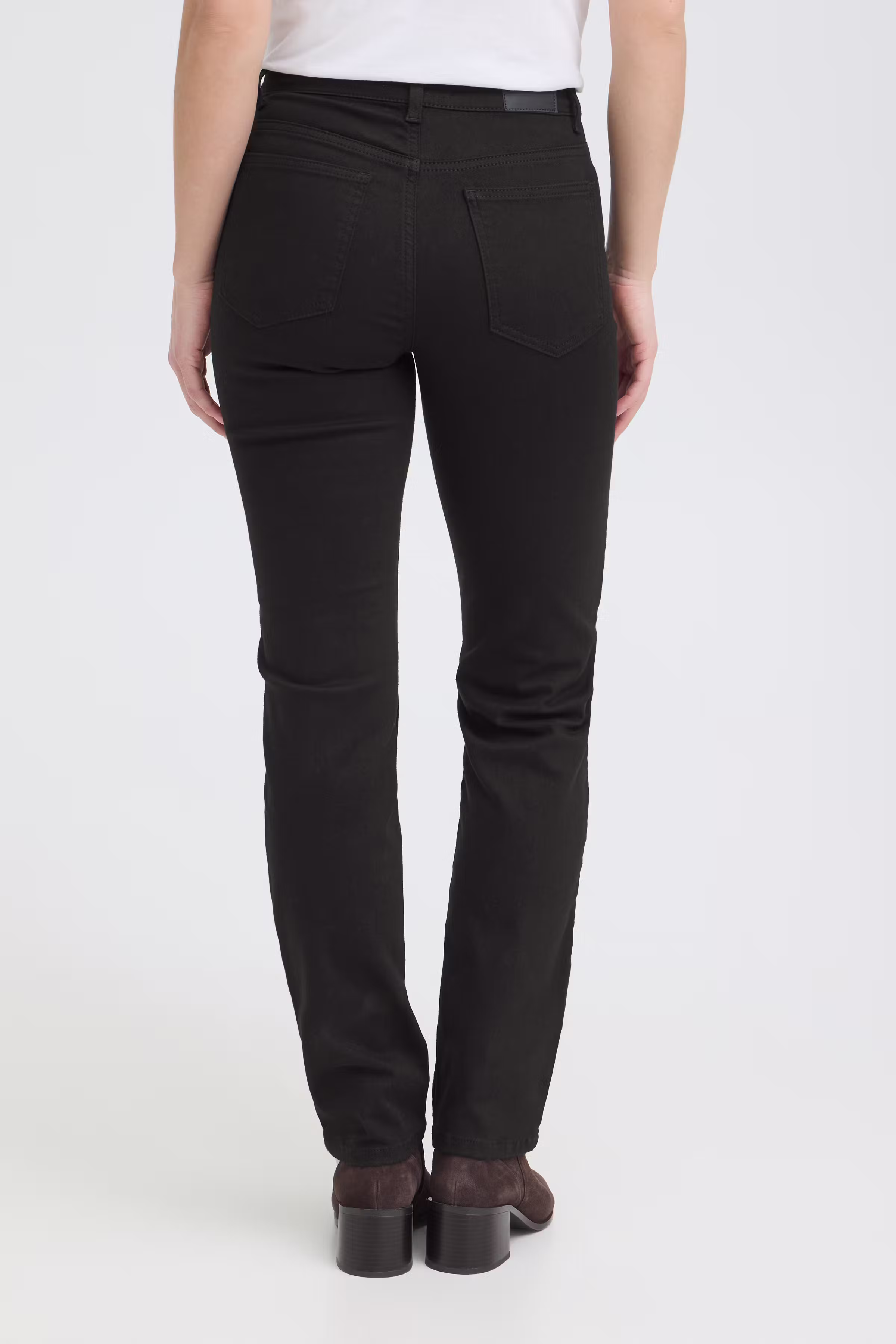 PZEMMA Jeans LOOKBOOK BACK 50210777-200004