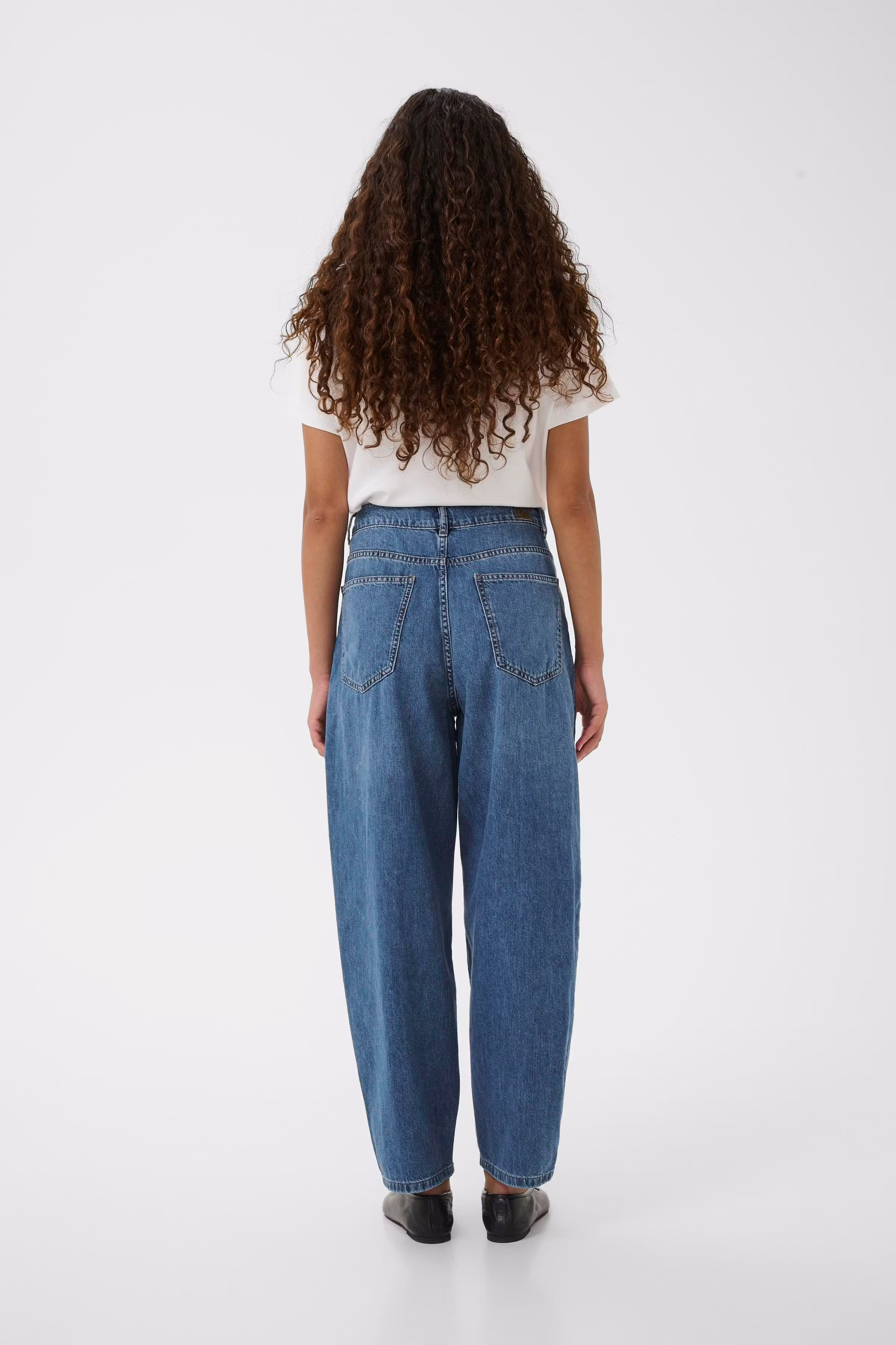 BilaIW Jeans LOOKBOOK BACK 30110624-301979