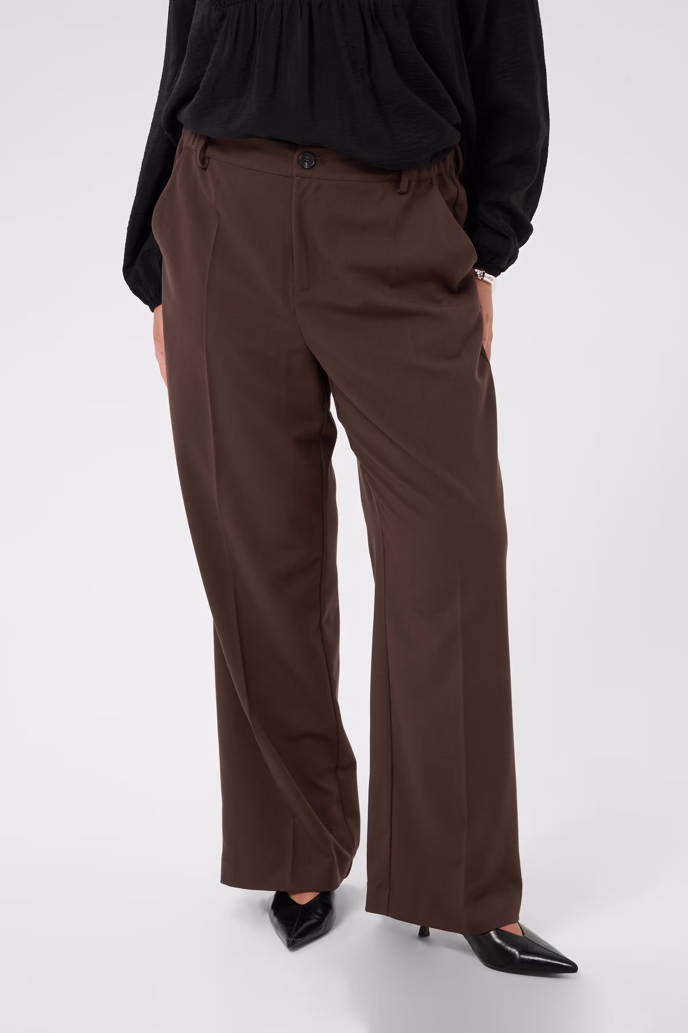 KCsakira Trousers LOOKBOOK FRONT 10584440-190915