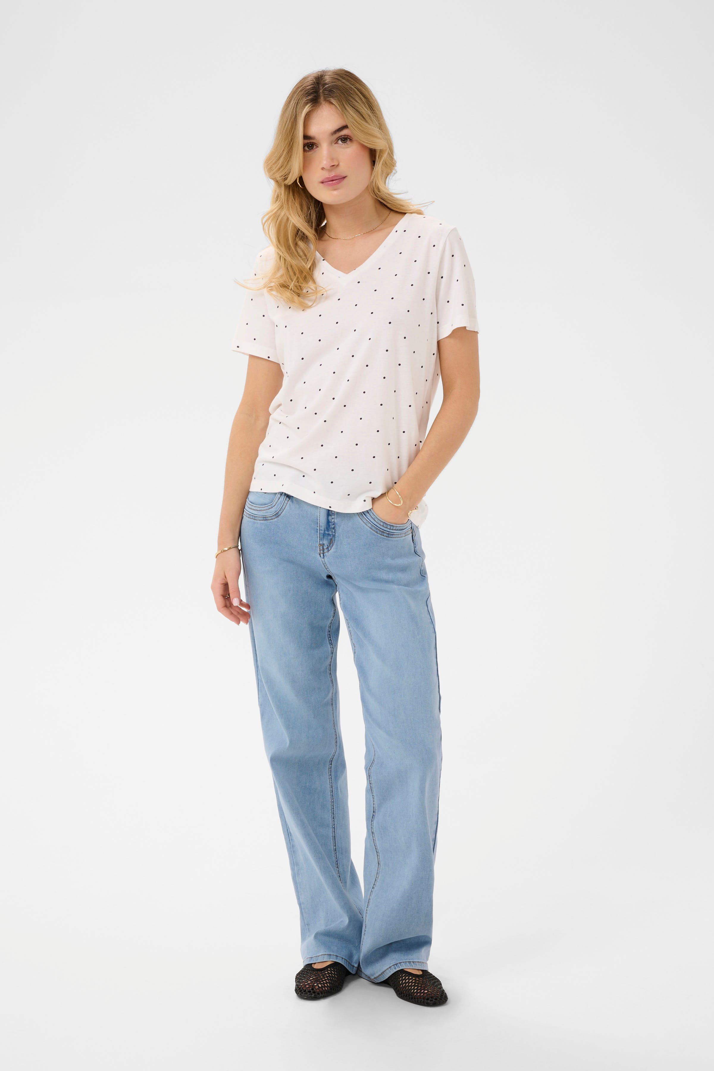 CRNaia T-shirt LOOKBOOK FRONT 10615199-1000223