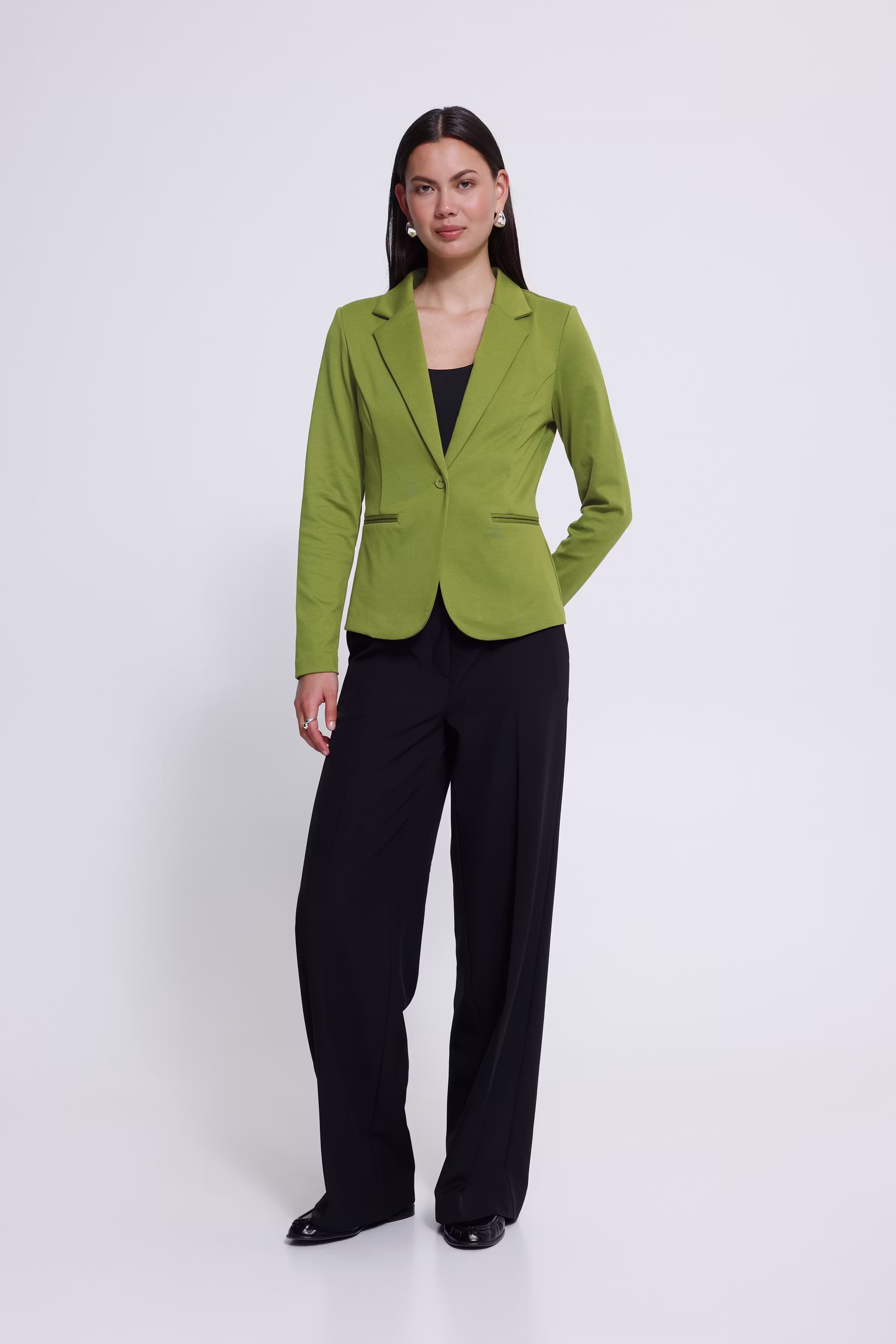 IHKATE Blazer LOOKBOOK FRONT 20101801-180435