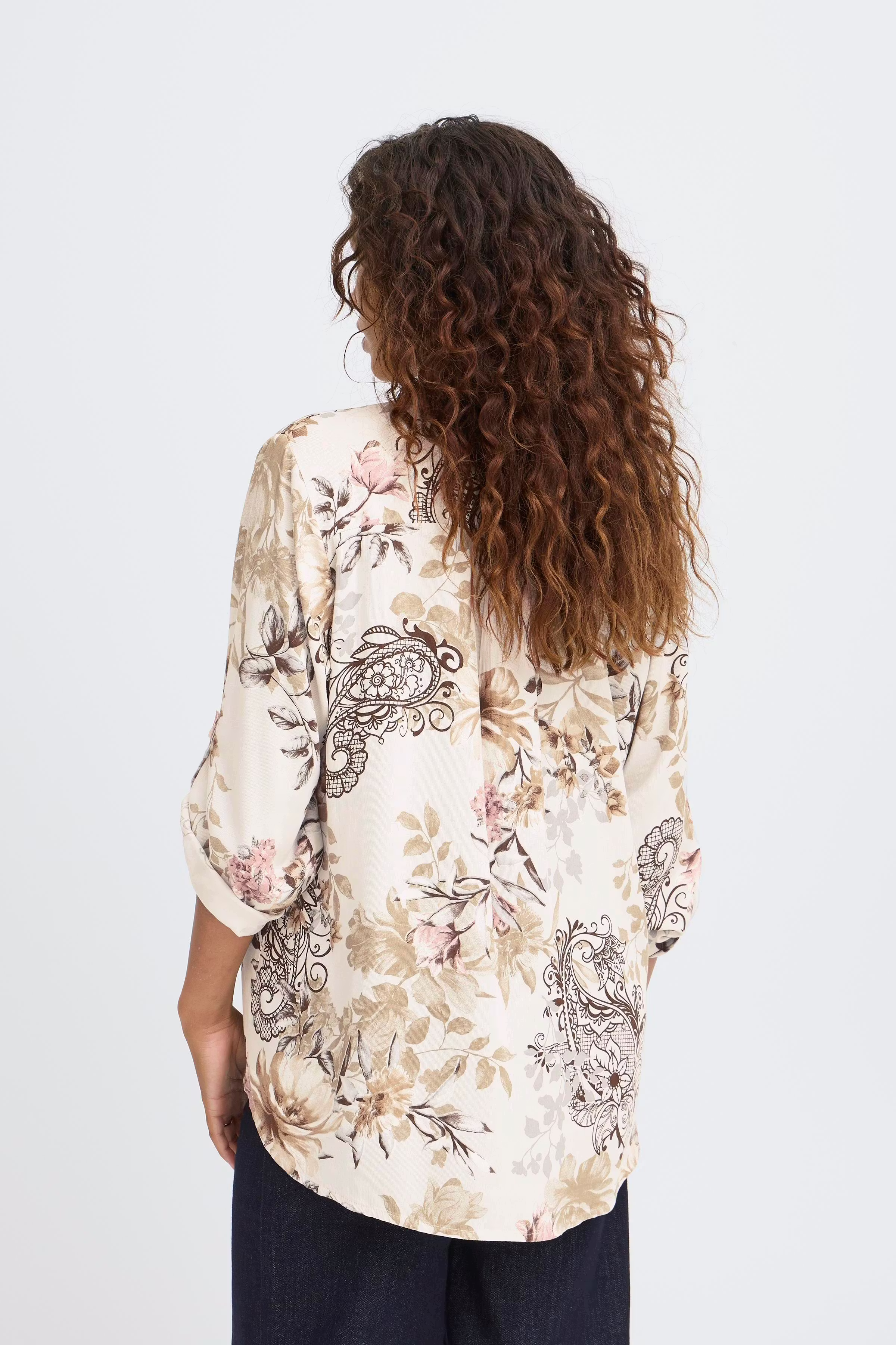 SBWILLOW Bluse LOOKBOOK BACK 22101109-130907