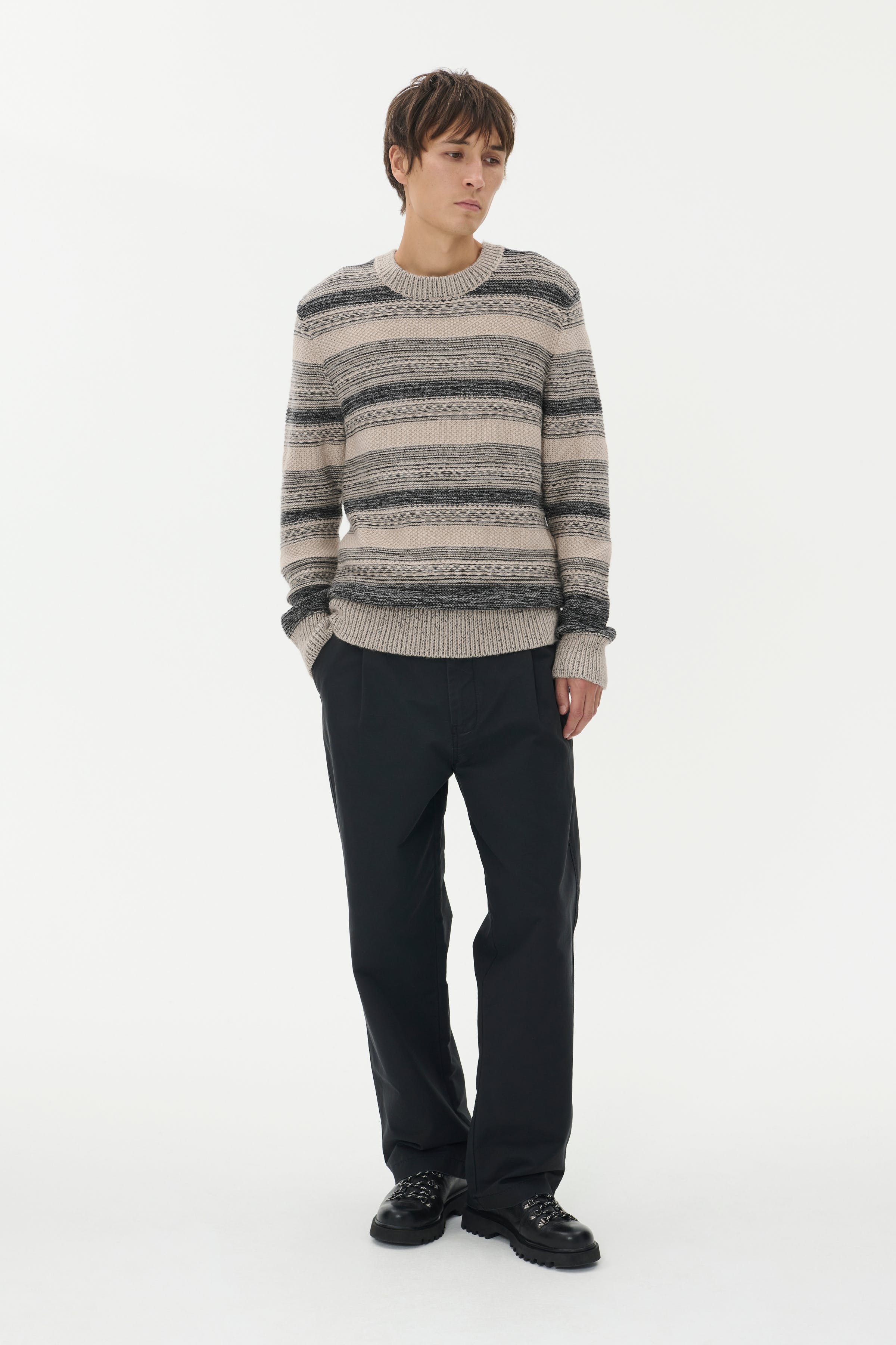 MAtriton Pullover LOOKBOOK FRONT 30208619-300270