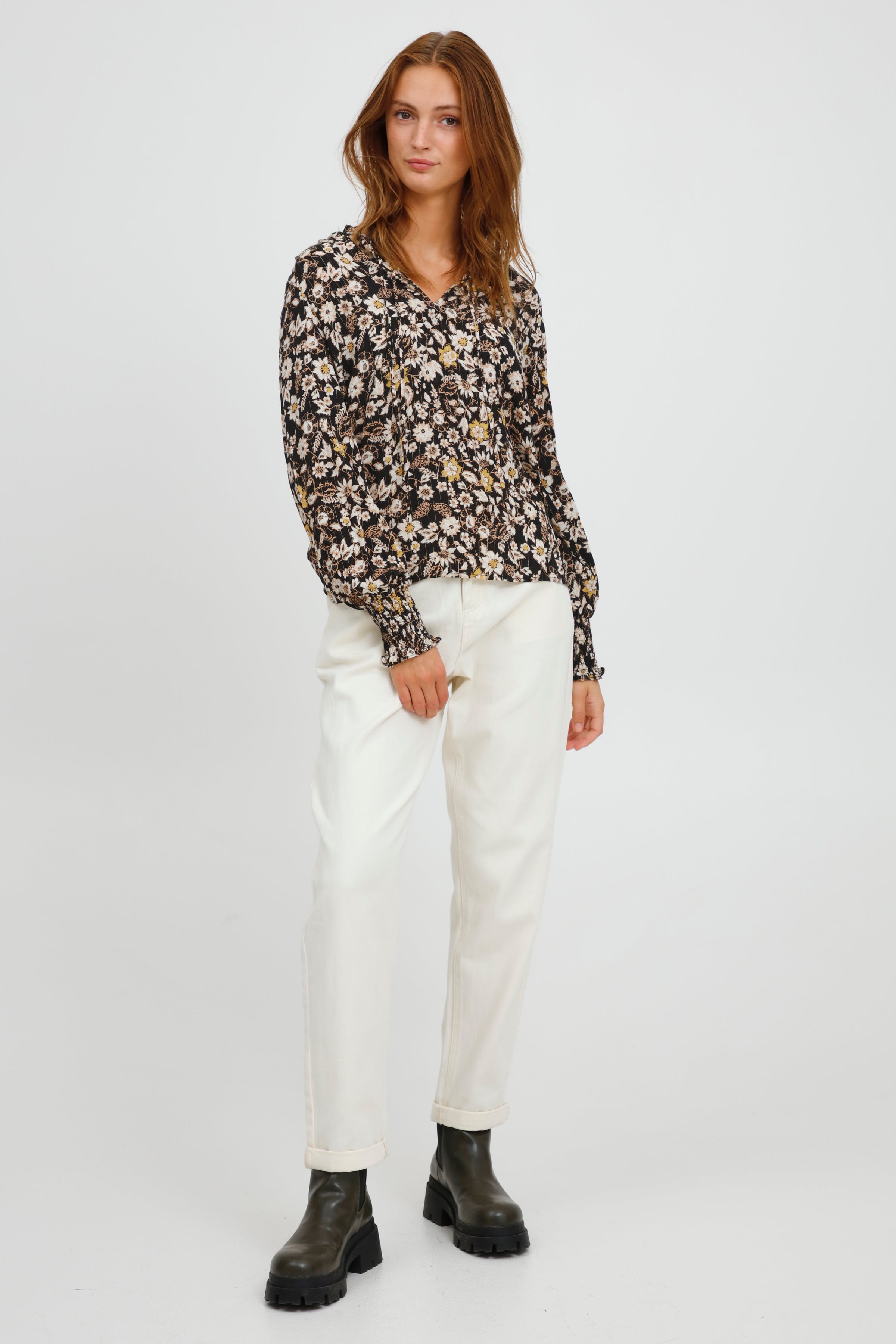 Blouse with long sleeve LOOKBOOK FRONT 20810166-200899