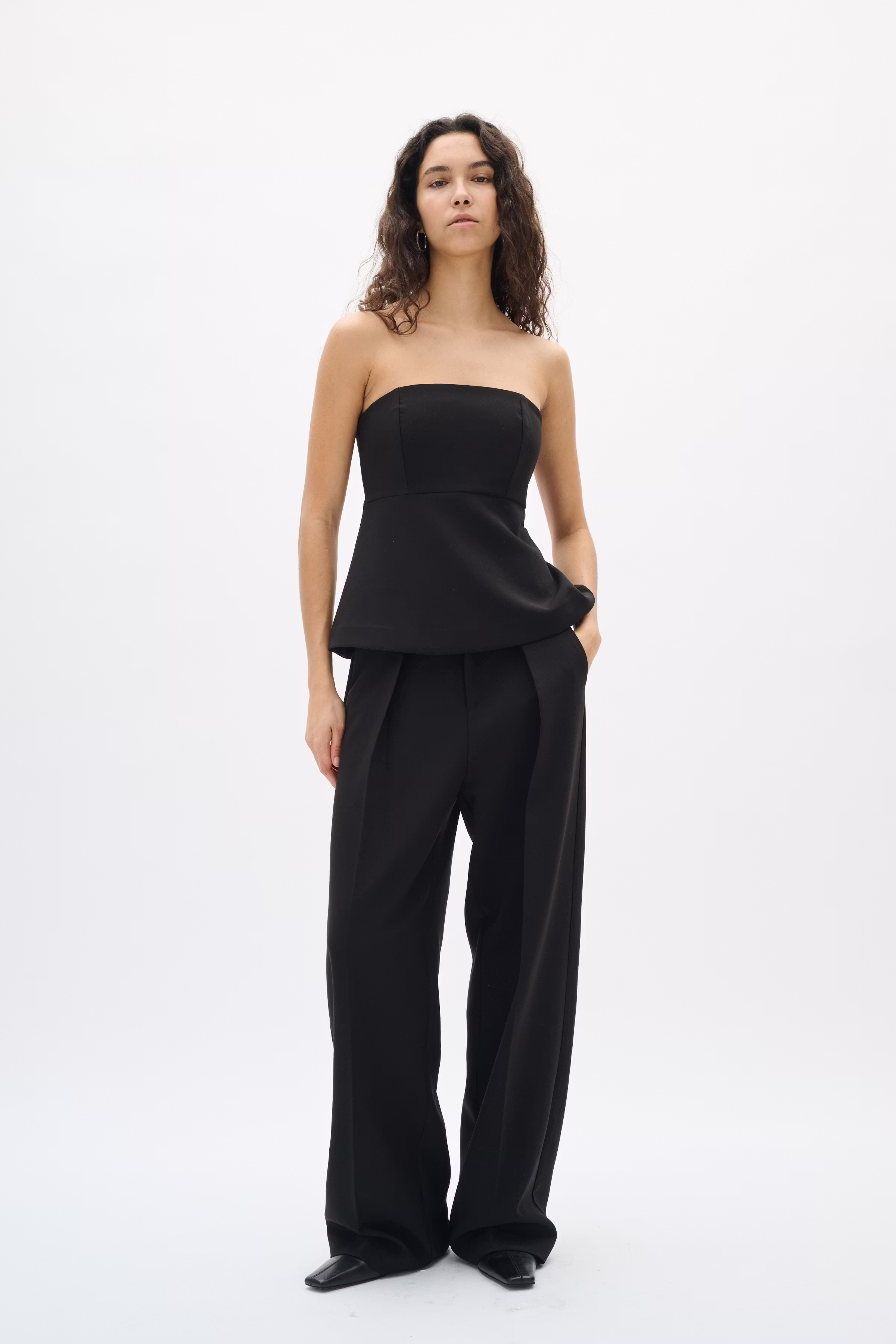 ZOEHIW Trousers LOOKBOOK FRONT 30112059-194008