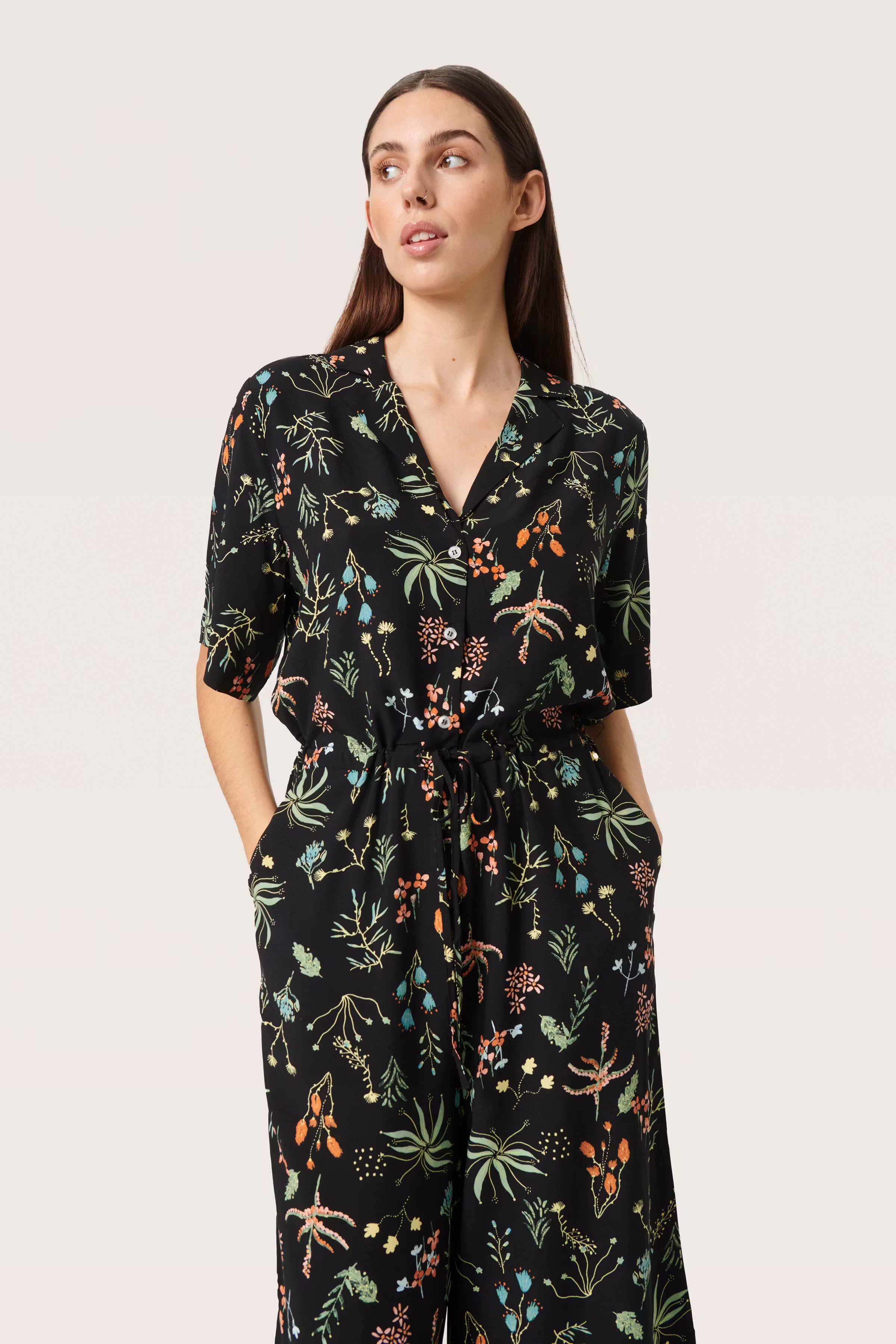 SLIndre Jumpsuit LOOKBOOK FRONT 30406878-301925