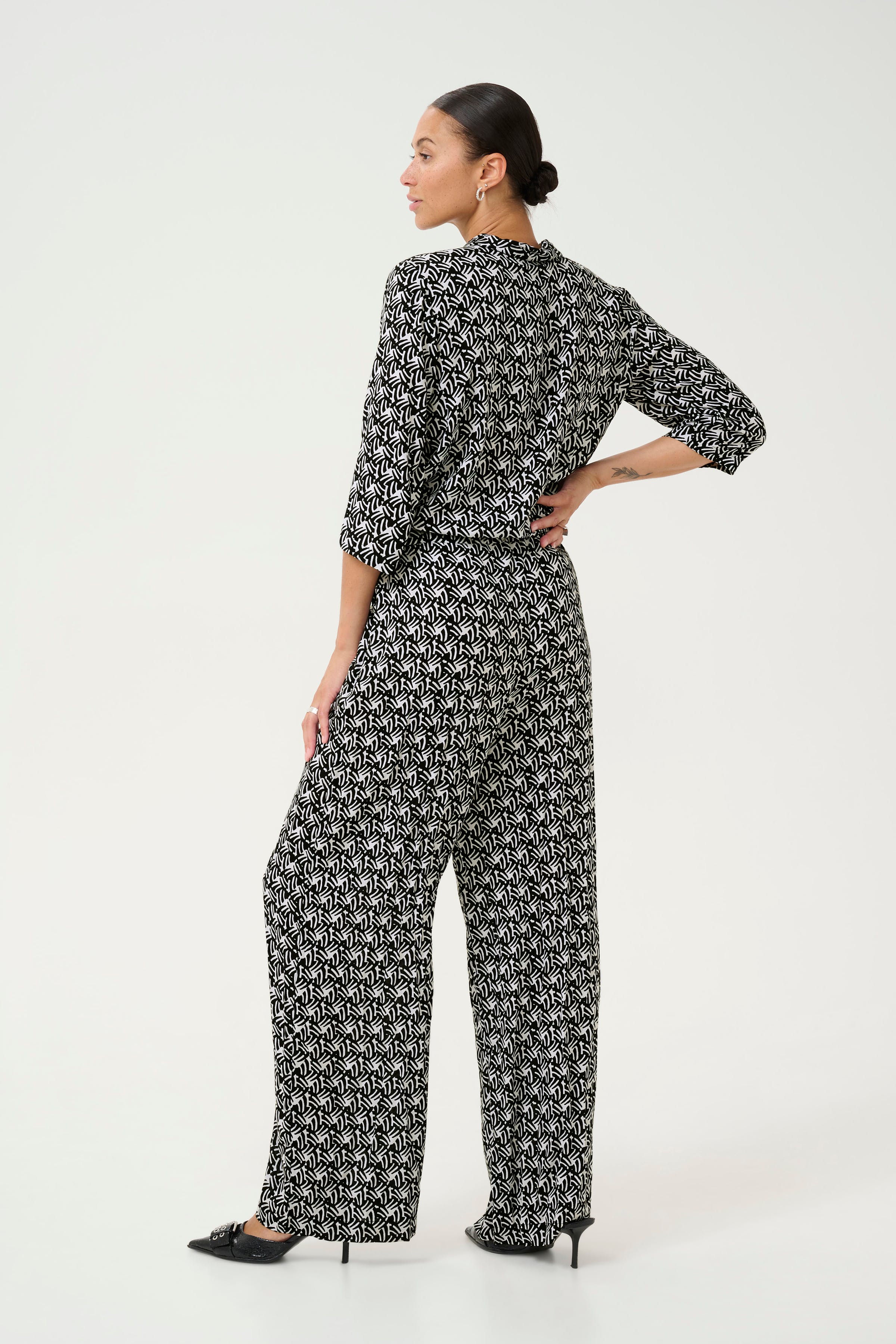 KAsanne Overall LOOKBOOK BACK 10509808-107090