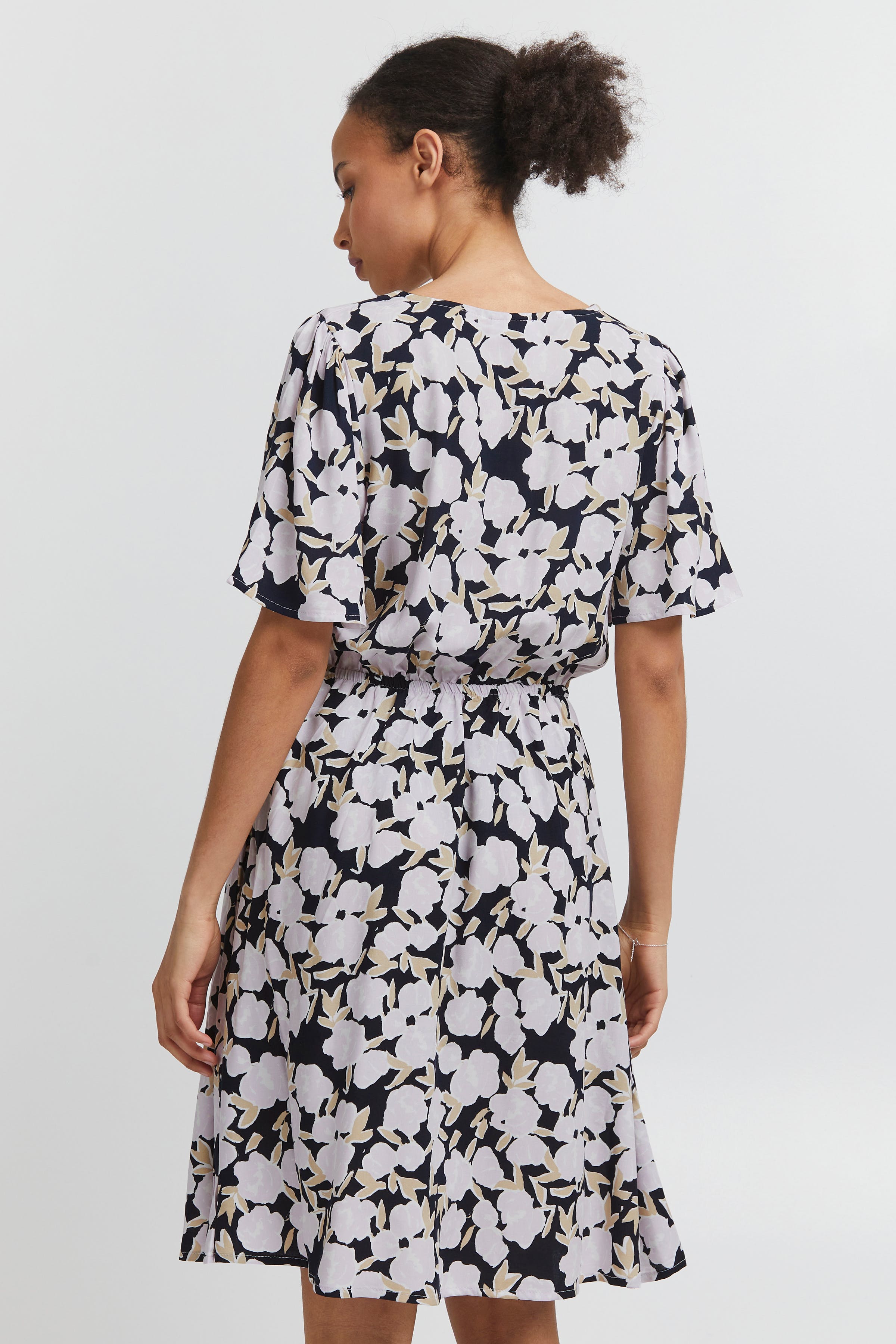 IHVERA Kjole LOOKBOOK BACK 20116375-133820